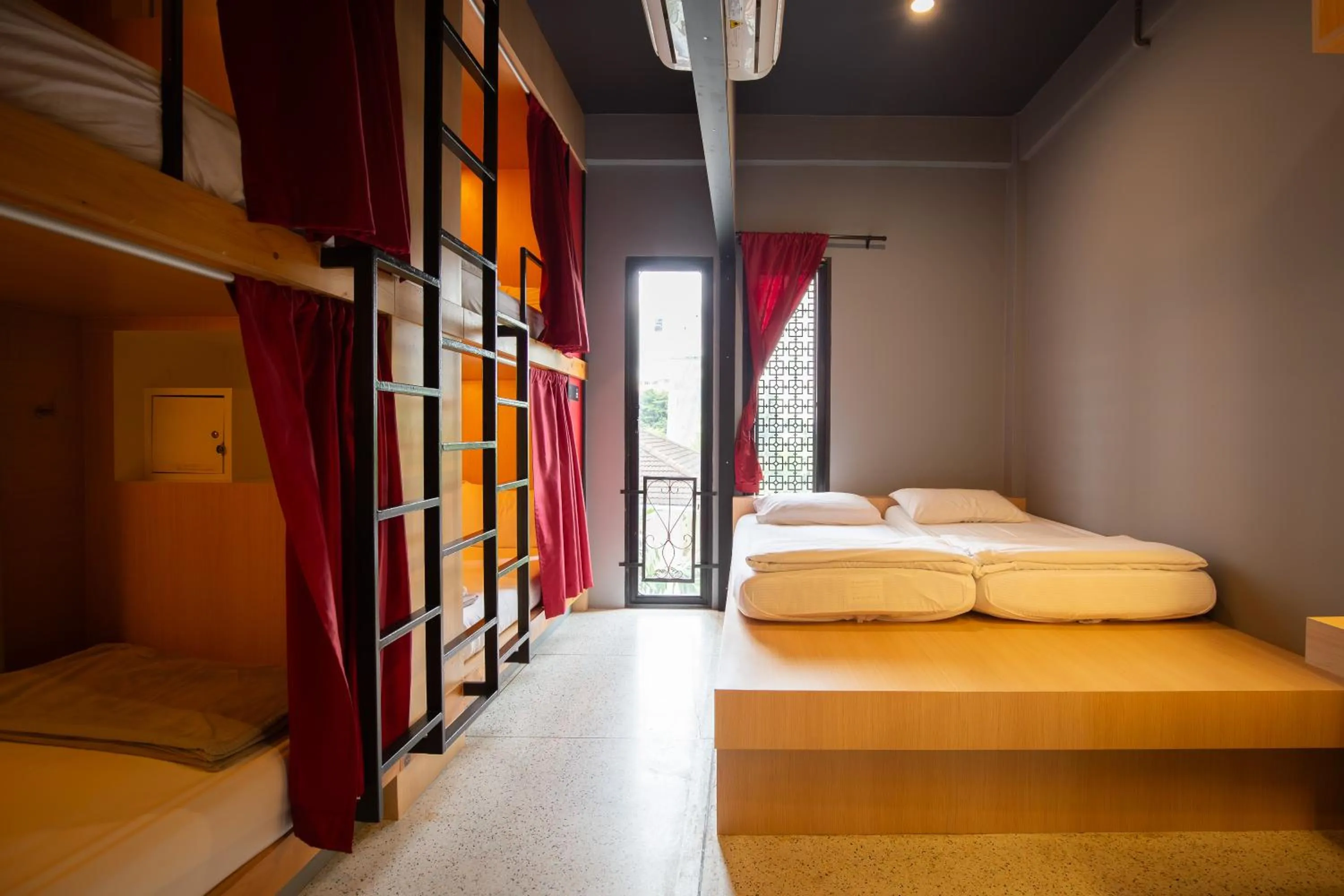 Bed in CLOUD on Saladaeng Silom Hostel Bangkok