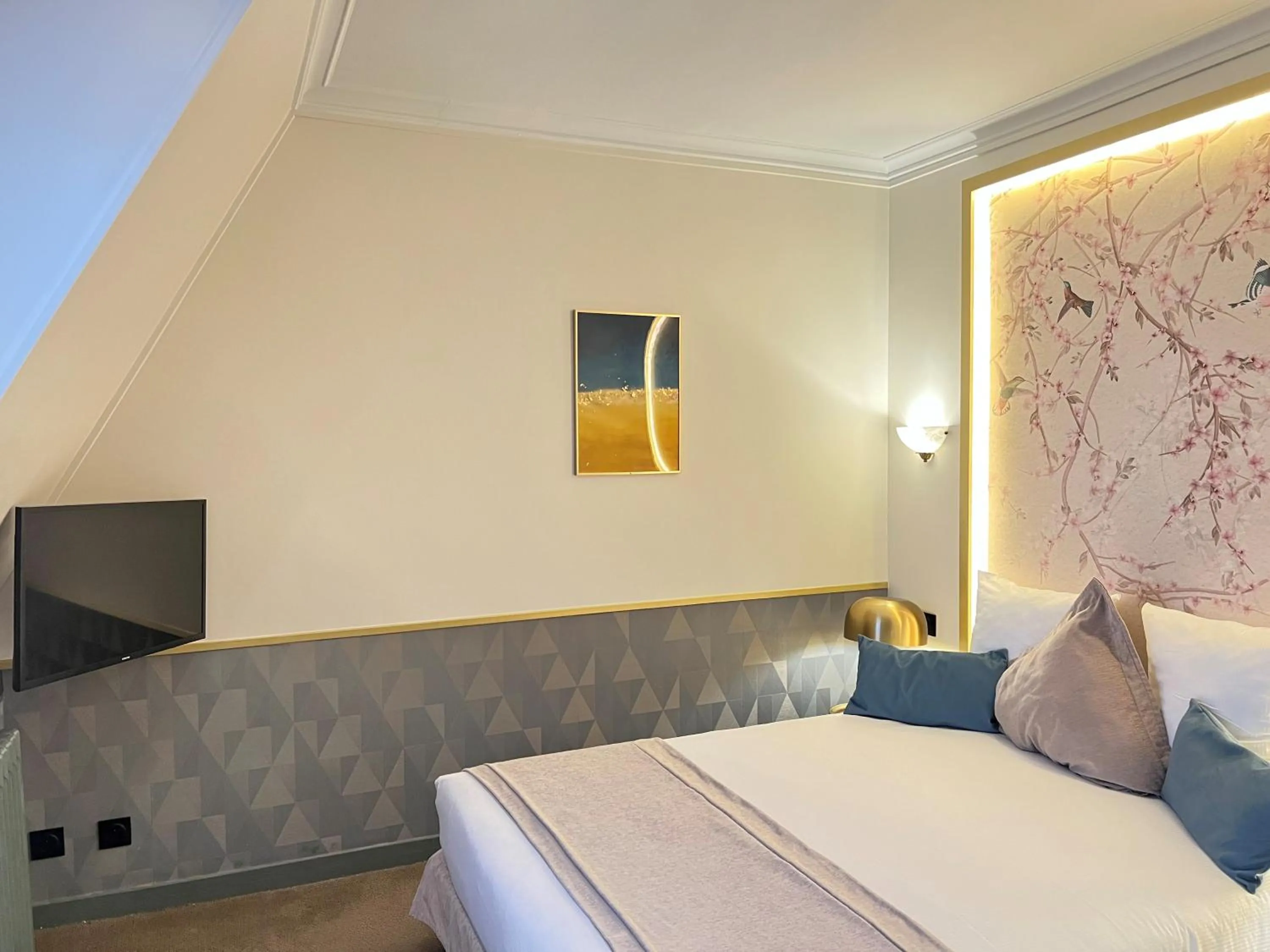 Bedroom, Bed in Princesse Caroline