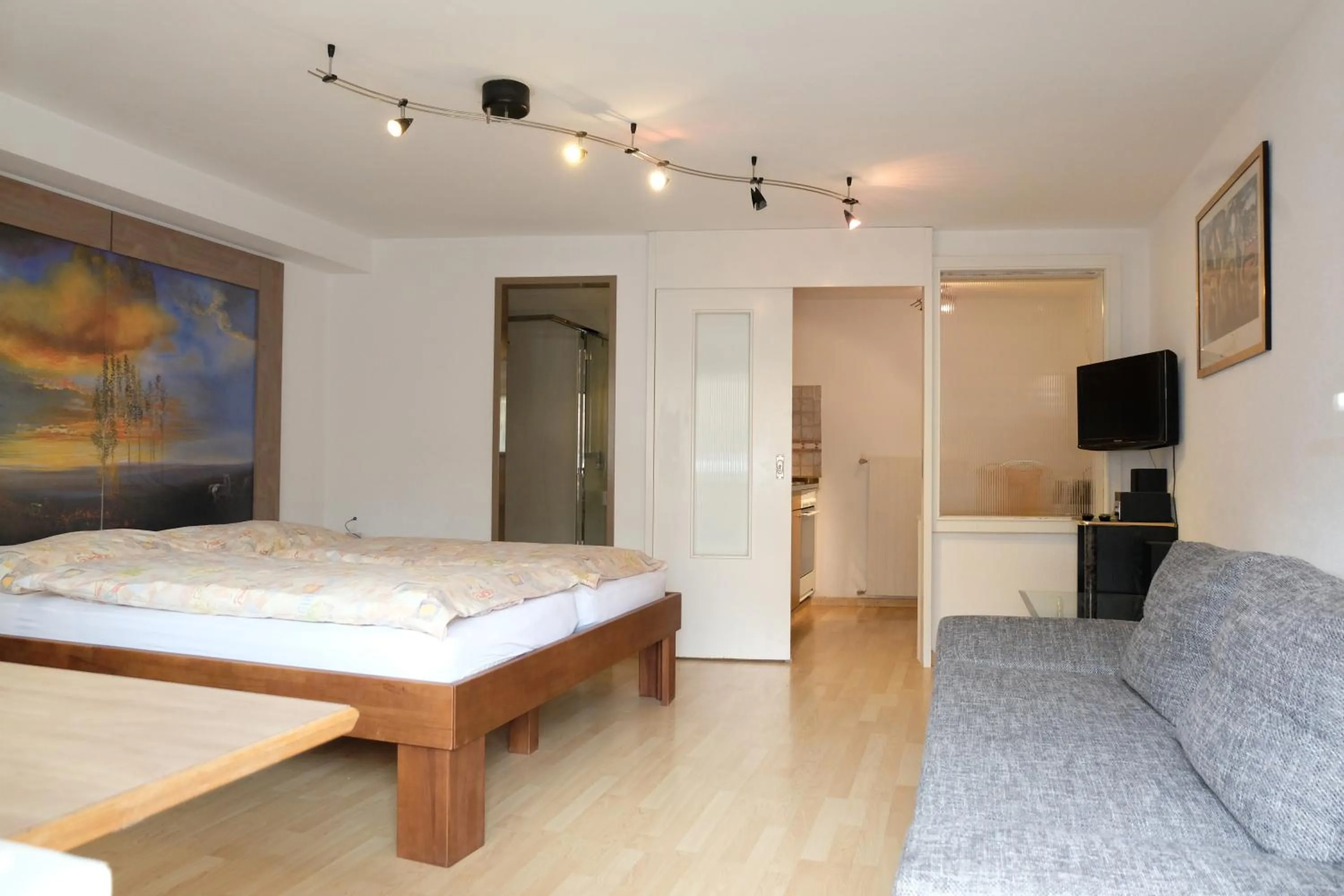 Photo of the whole room, Bed in Artist Apartments & Hotel Garni