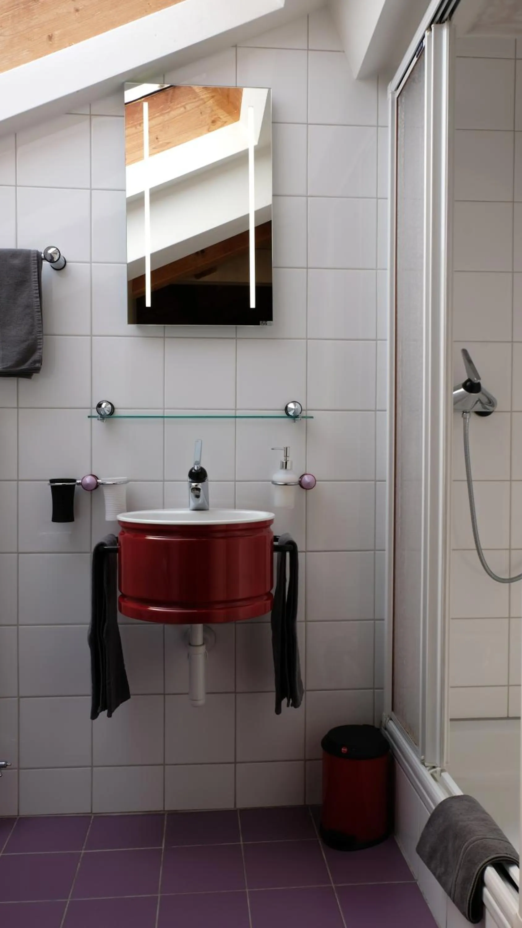 Bathroom in Artist Apartments & Hotel Garni