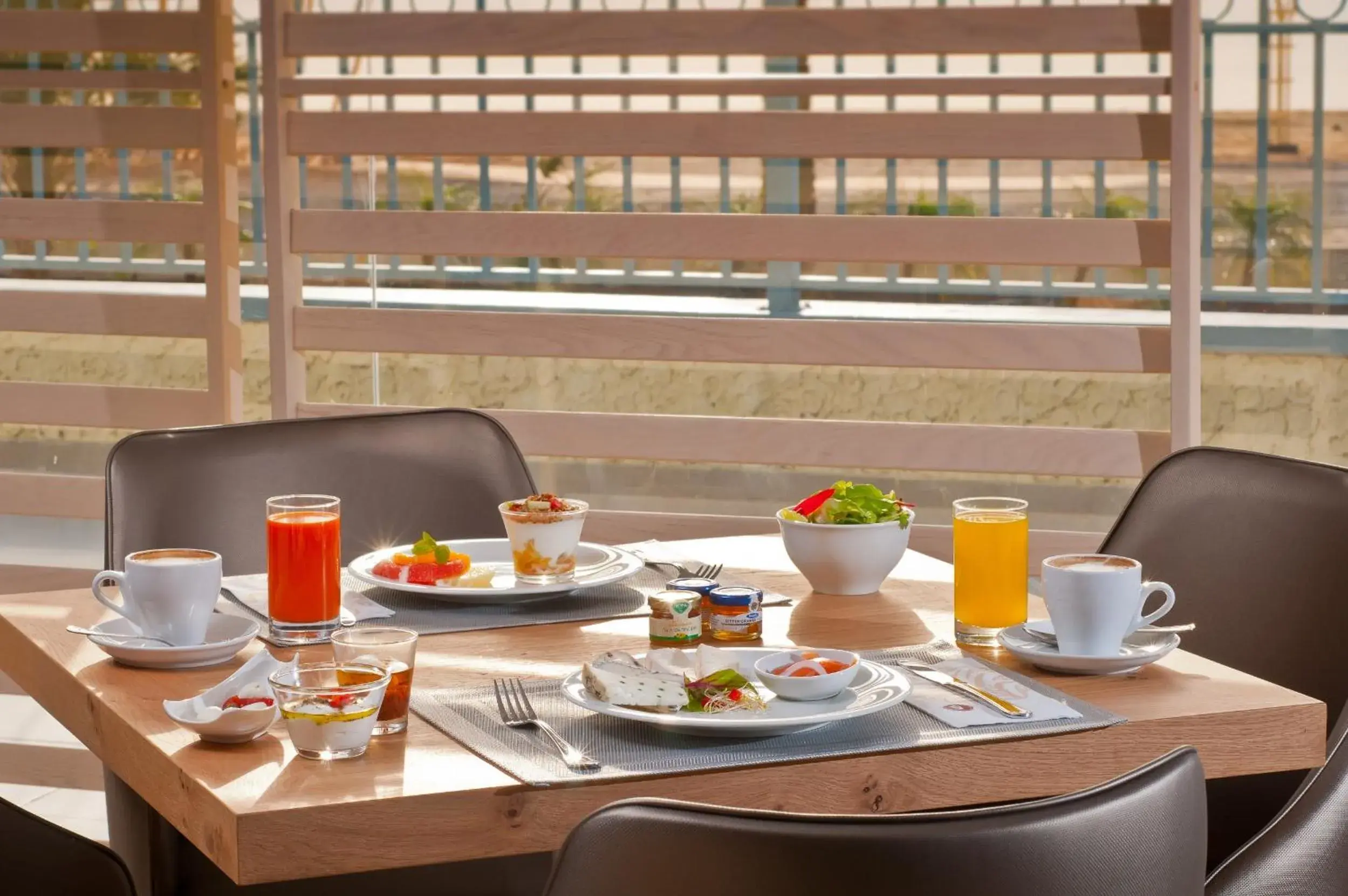 Food and drinks in Herods Dead Sea – A Premium Collection by Fattal Hotels Food and drinks in Herods Dead Sea – A Premium Collection by Fattal Hotels