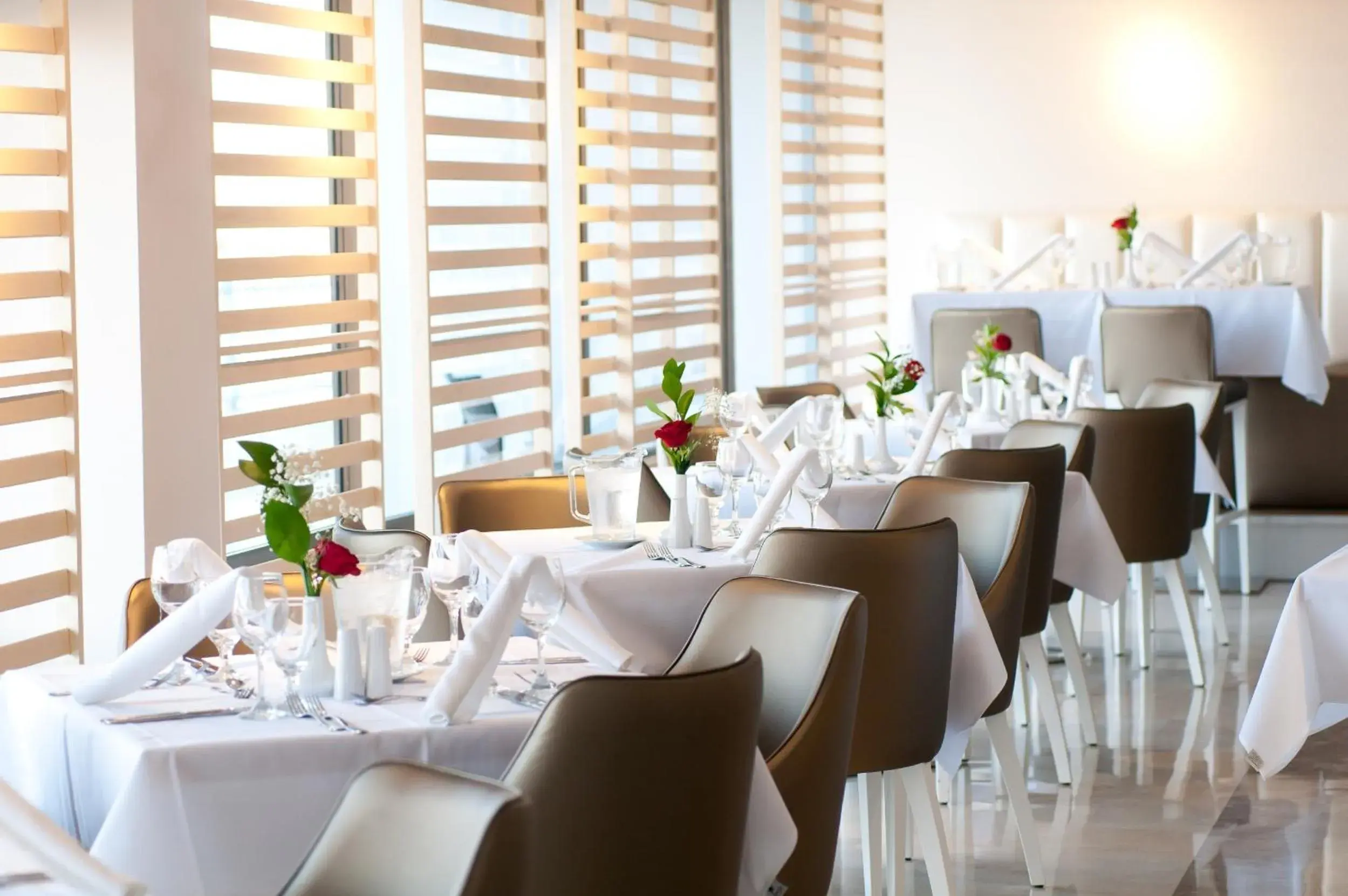 Restaurant/places to eat in Herods Dead Sea – A Premium Collection by Fattal Hotels Restaurant/places to eat in Herods Dead Sea – A Premium Collection by Fattal Hotels