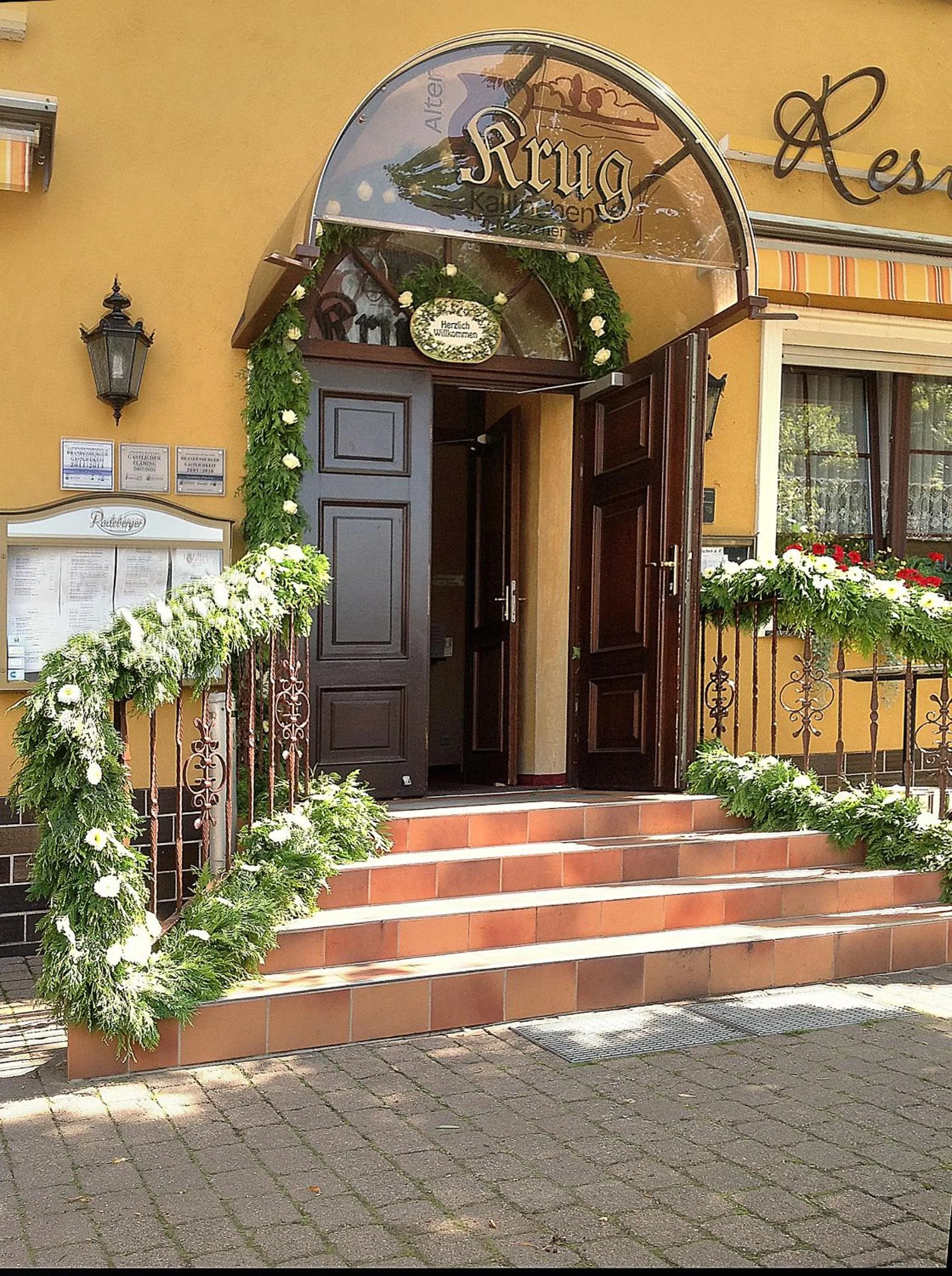 Facade/entrance in Hotel-Restaurant Alter Krug Kallinchen