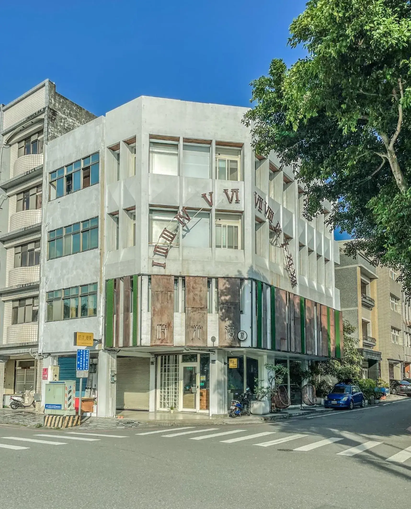 Property building in Romantic Time Property building in Romantic Time