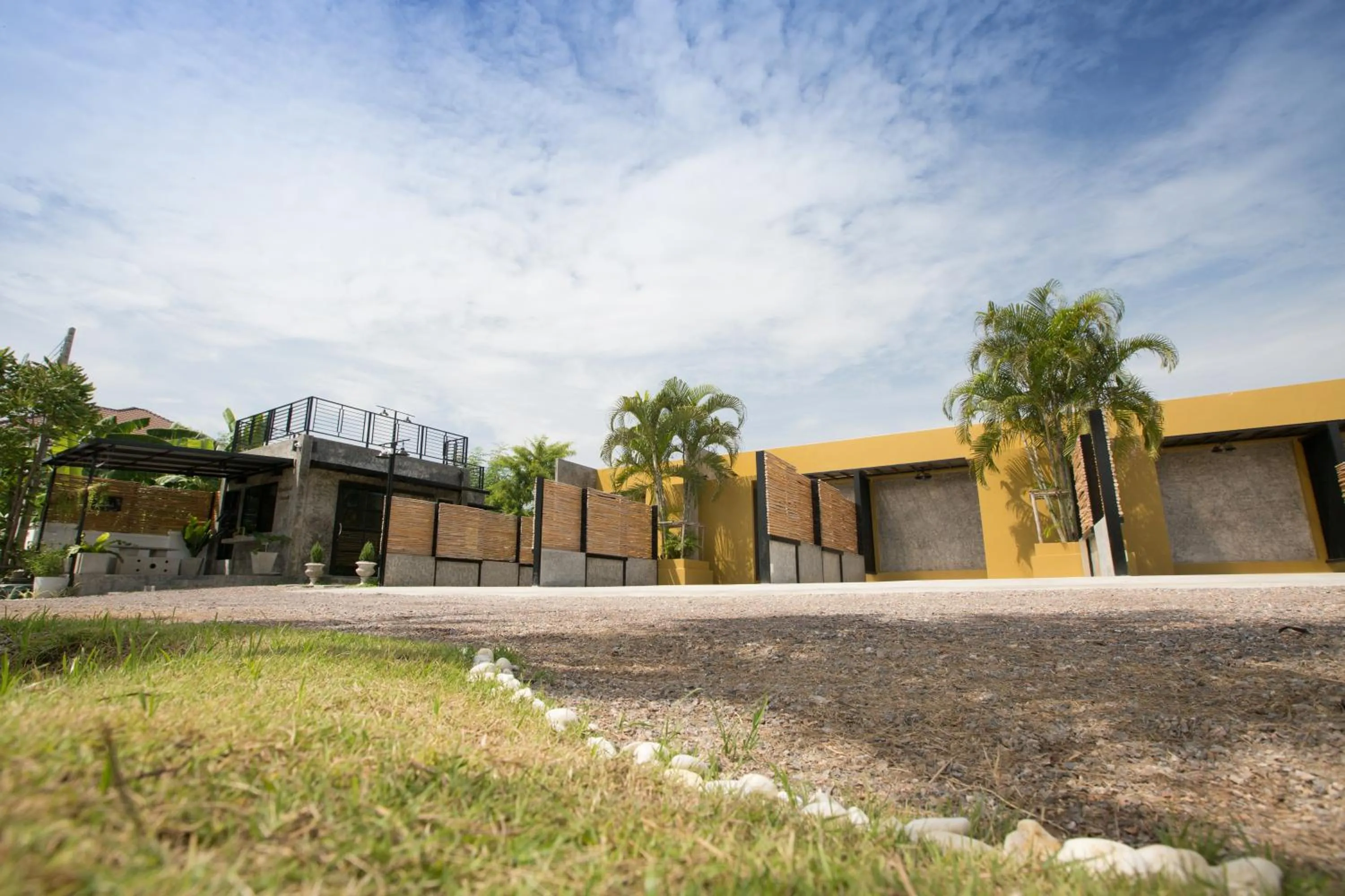 Facade/entrance in Pimchanok Resort