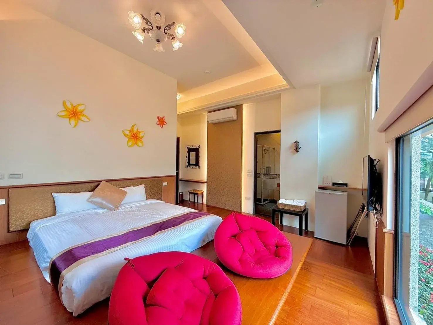 Photo of the whole room, Bed in Kurumba JiJi B&B Photo of the whole room, Bed in Kurumba JiJi B&B