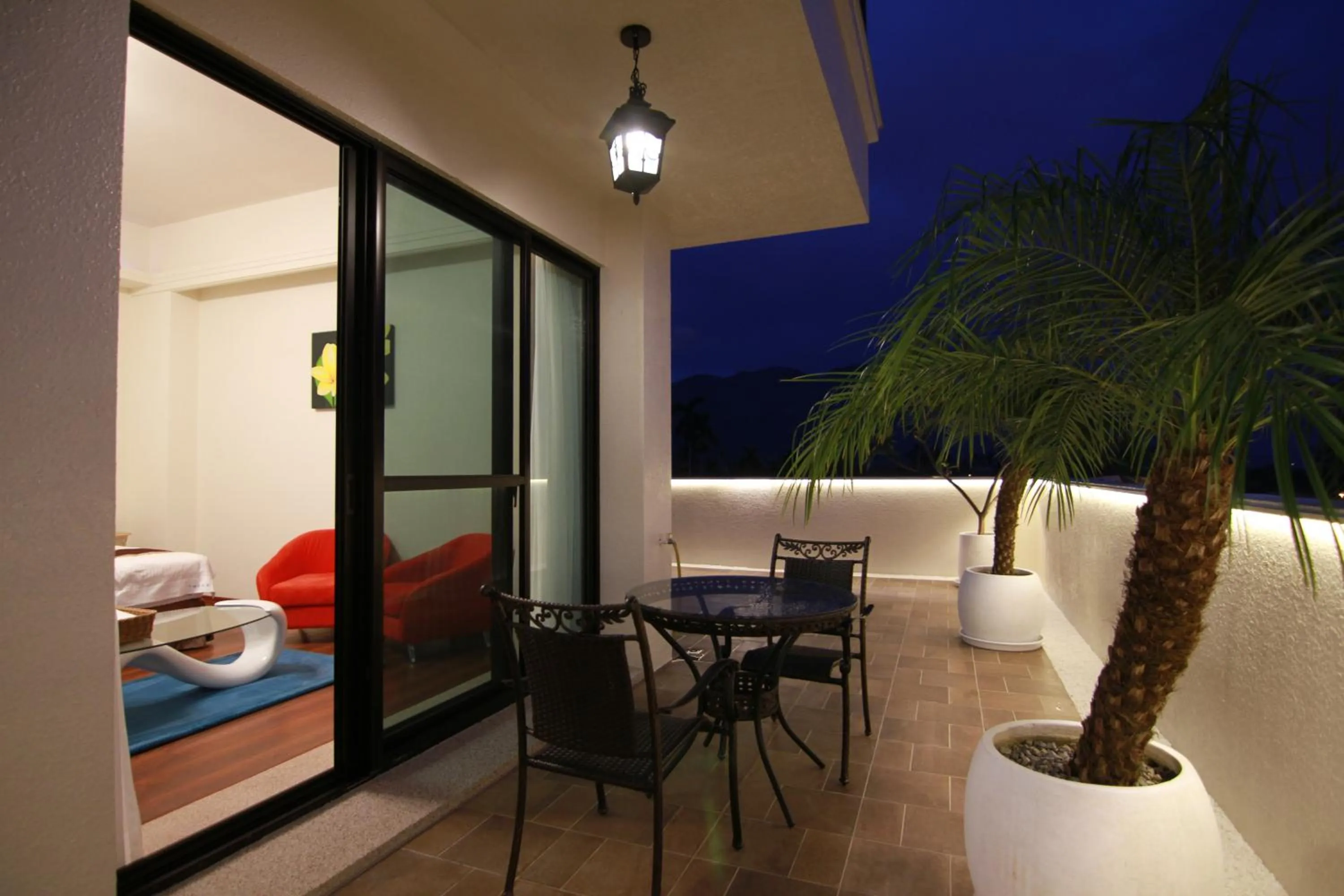 Balcony/Terrace, Bed in Kurumba JiJi B&B