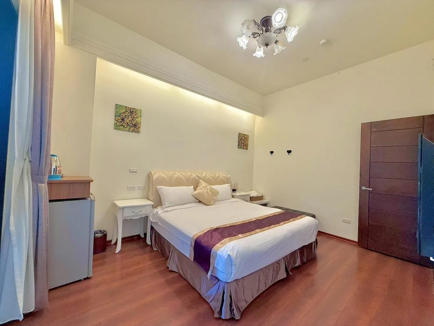 Photo of the whole room, Bed in Kurumba JiJi B&B