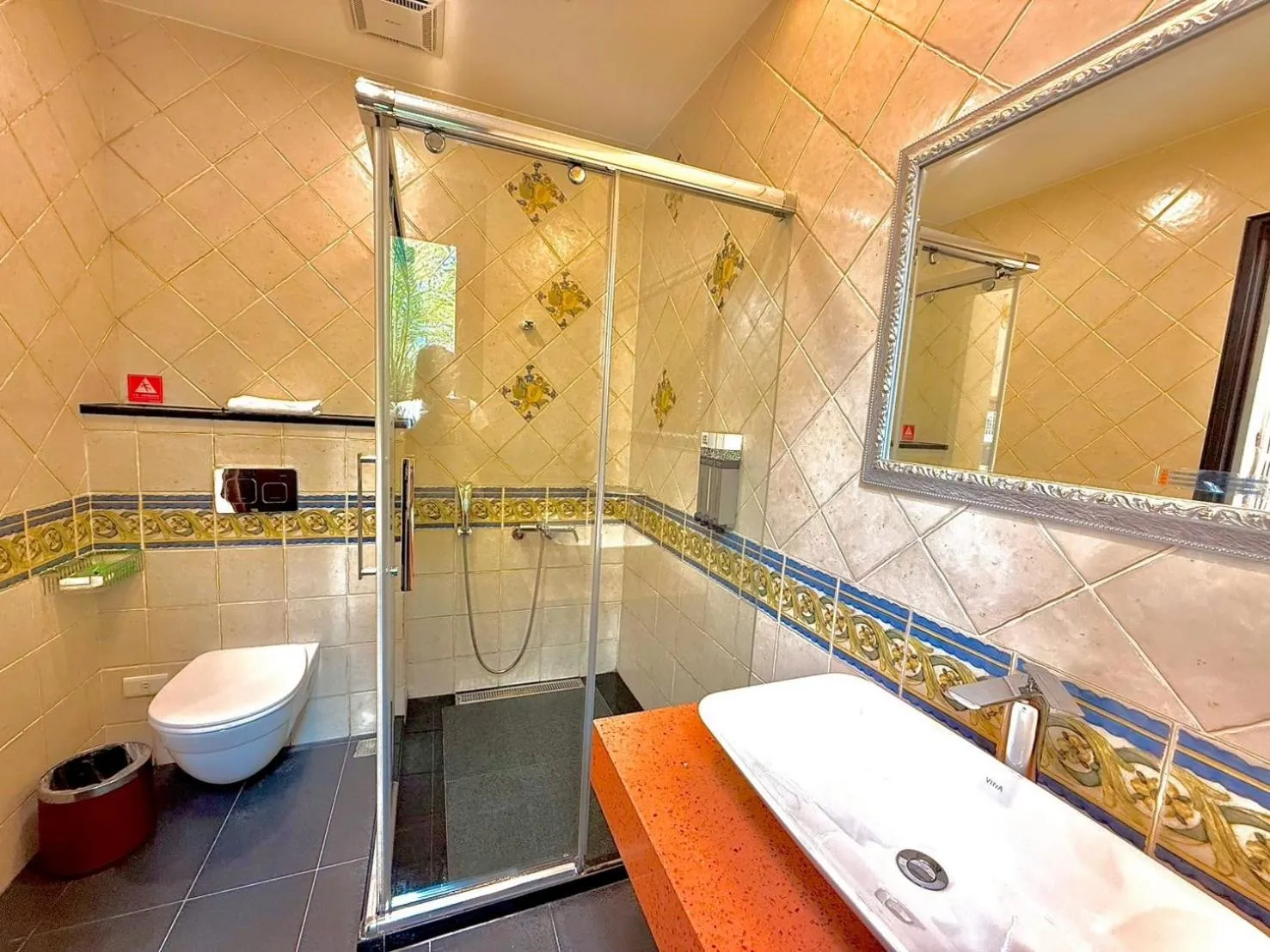 Bathroom in Kurumba JiJi B&B