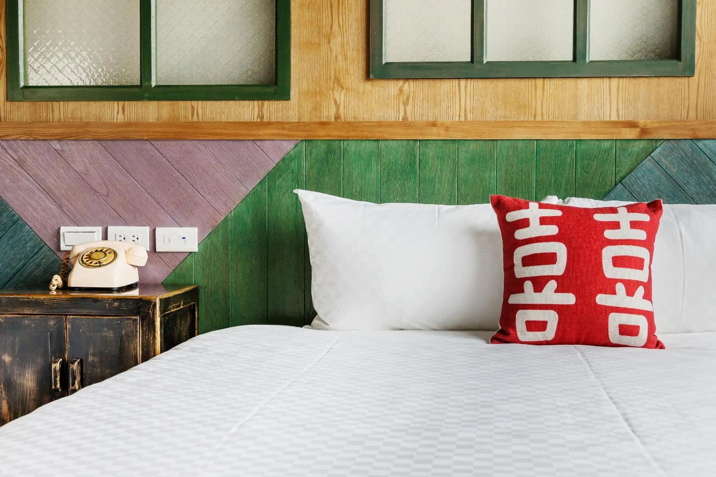 bunk bed, Bed in The Dawn B&B