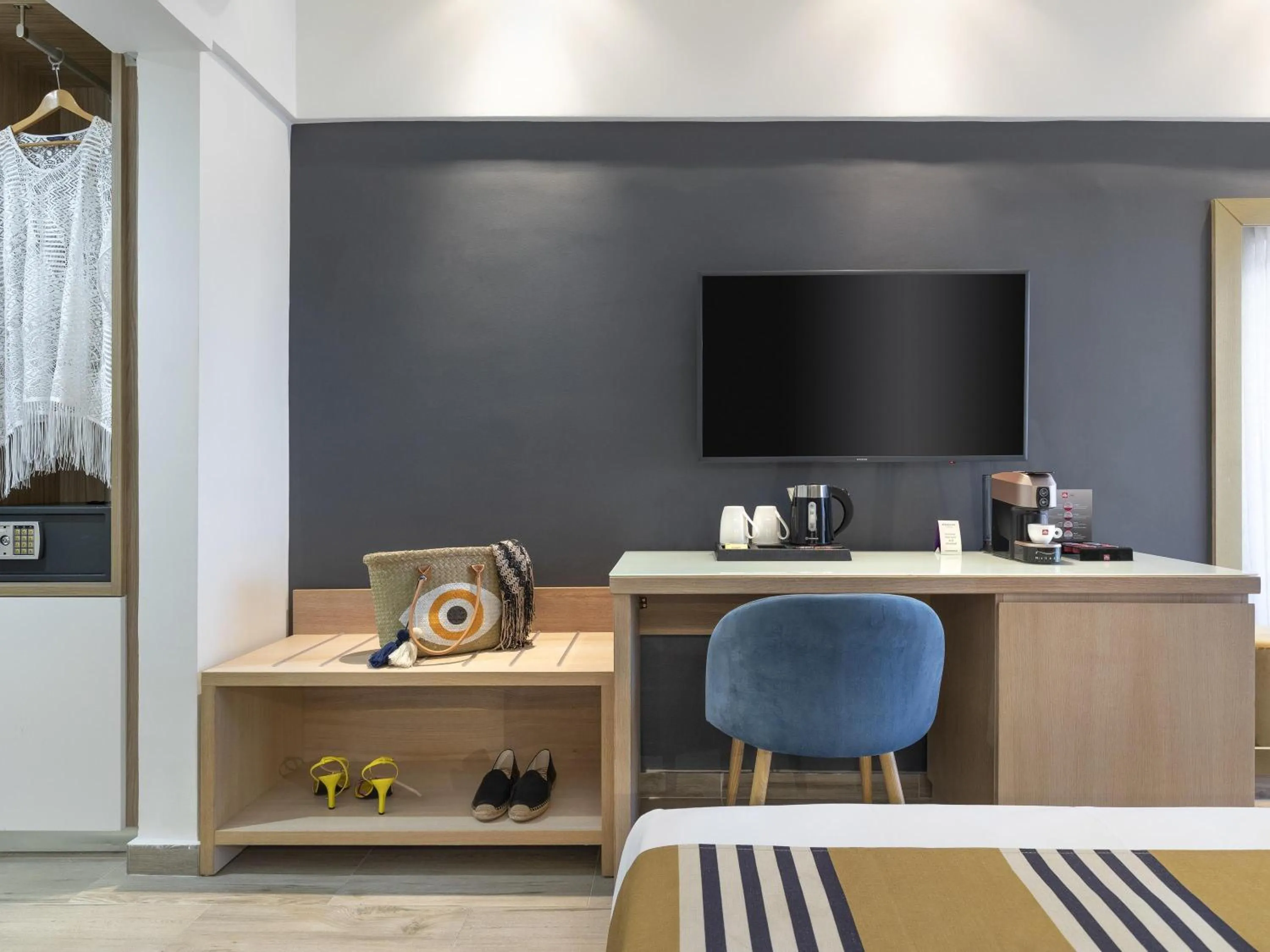 Bedroom in Mercure Rhodes Alexia Hotel & Spa