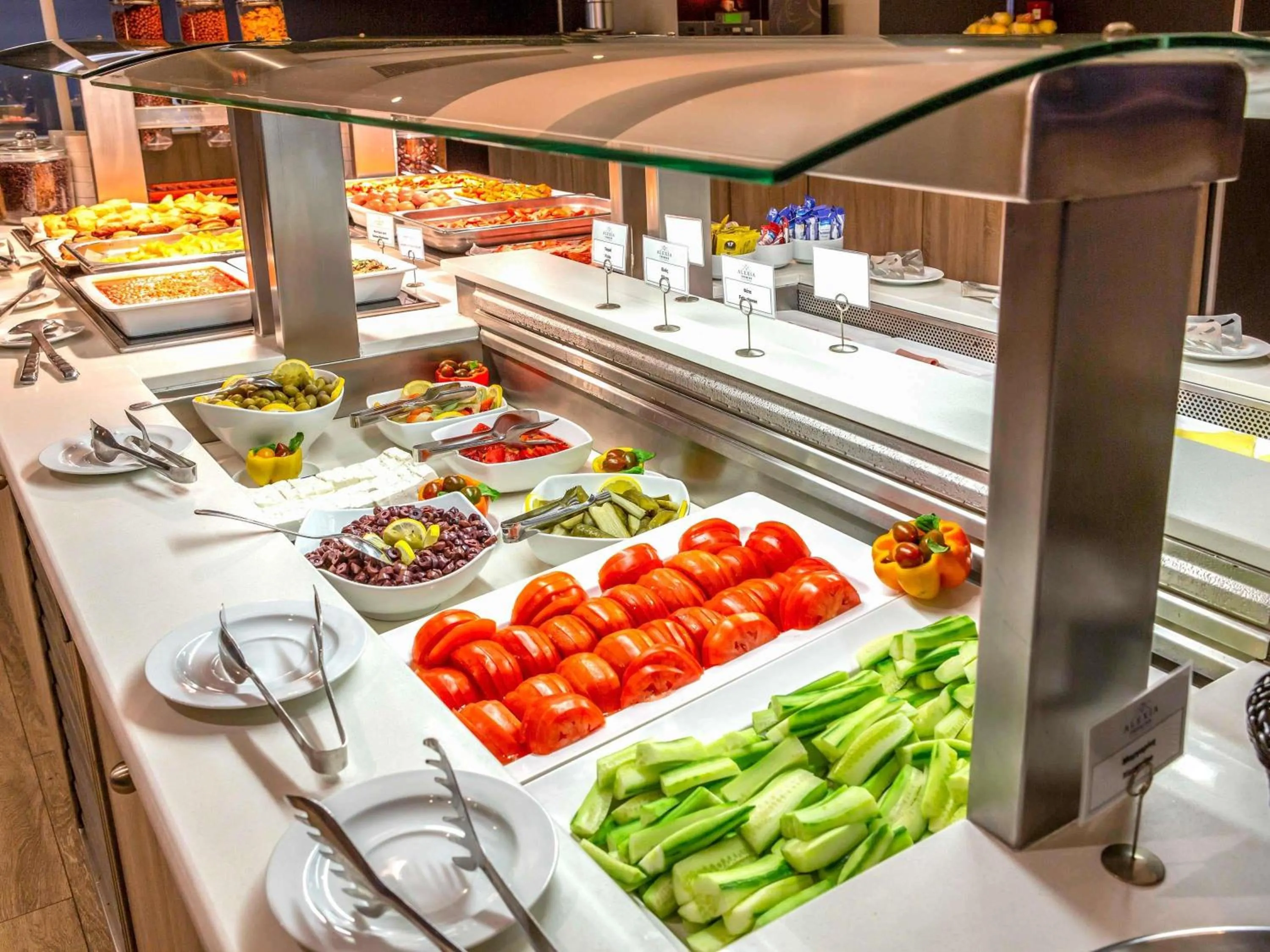 Restaurant/places to eat in Mercure Rhodes Alexia Hotel & Spa