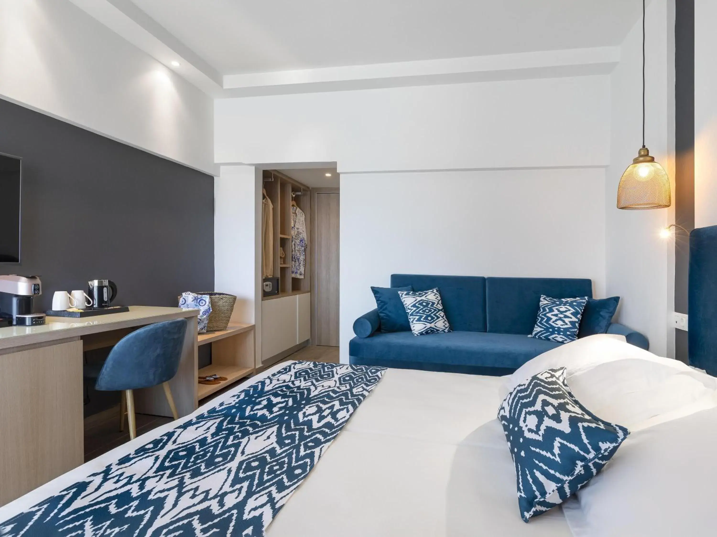 Bedroom, Bed in Mercure Rhodes Alexia Hotel & Spa Bedroom, Bed in Mercure Rhodes Alexia Hotel & Spa