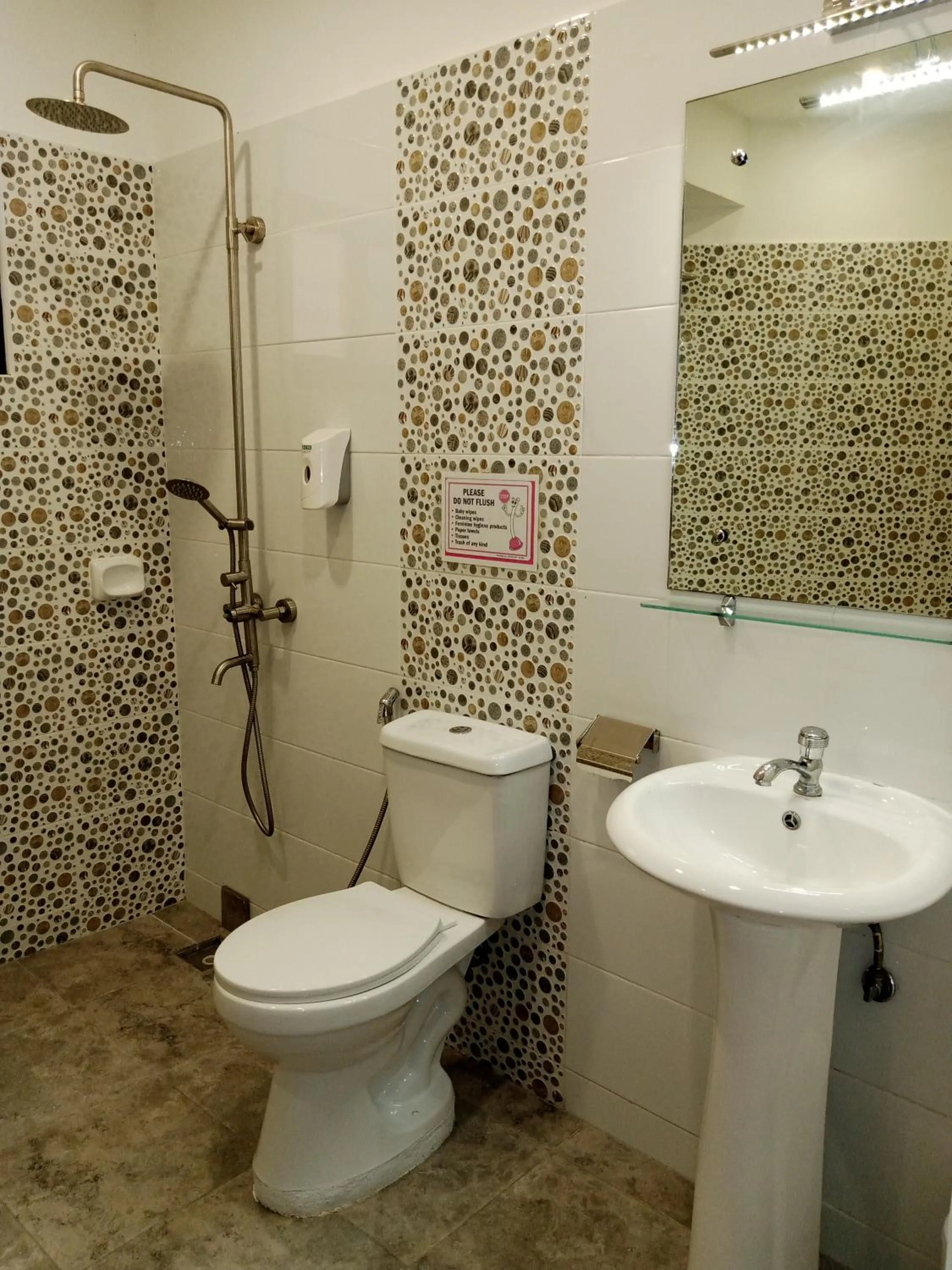 Bathroom in Jalyn's Resort Sabang