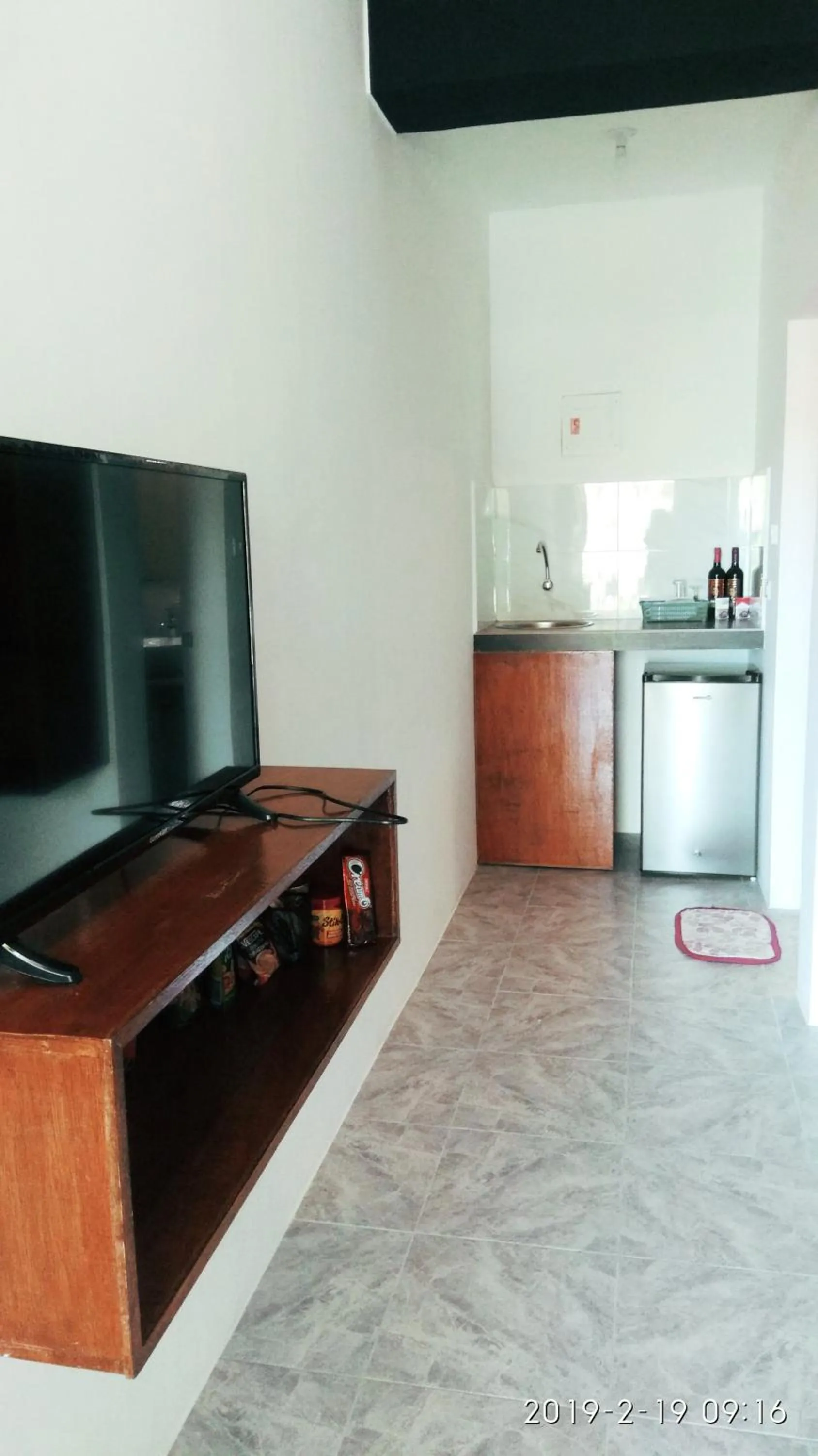 TV and multimedia in Jalyn's Resort Sabang