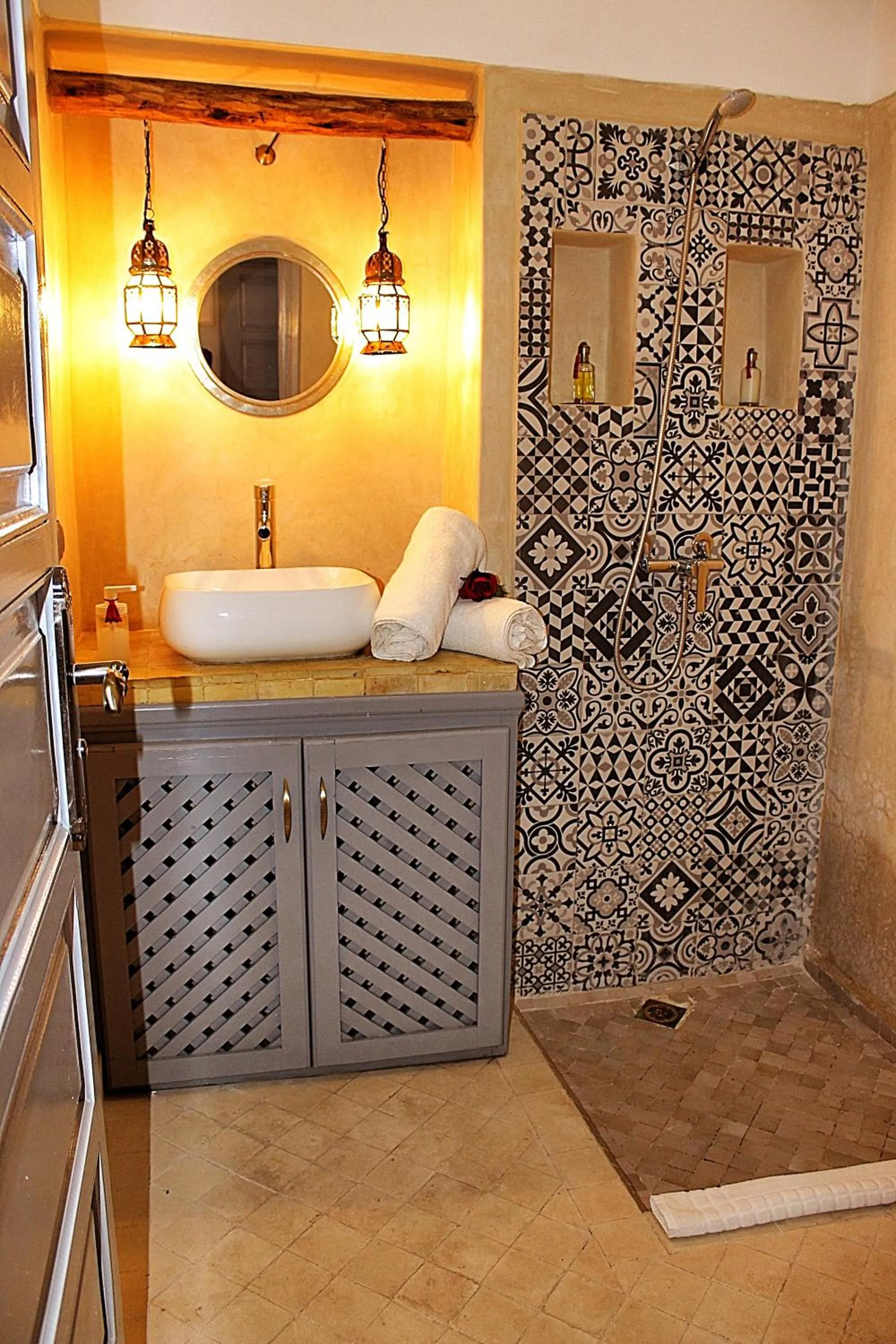 Bathroom in Riad El Arco ROOFTOP POOL & Spa