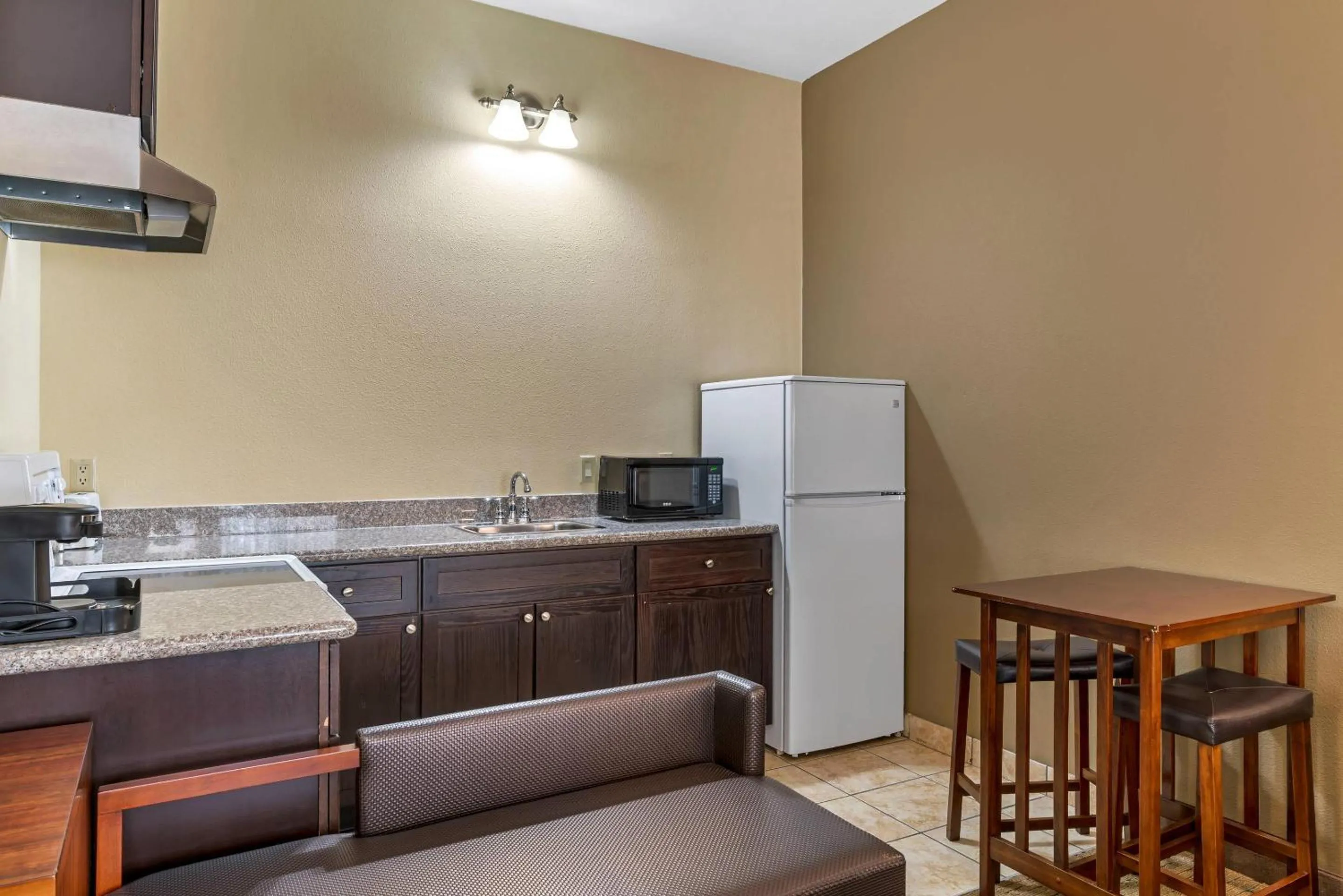 Bedroom in Comfort Suites Eugene University