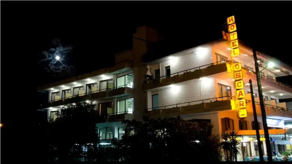 Double Room with Balcony in Hotel Oscar Double Room with Balcony in Hotel Oscar