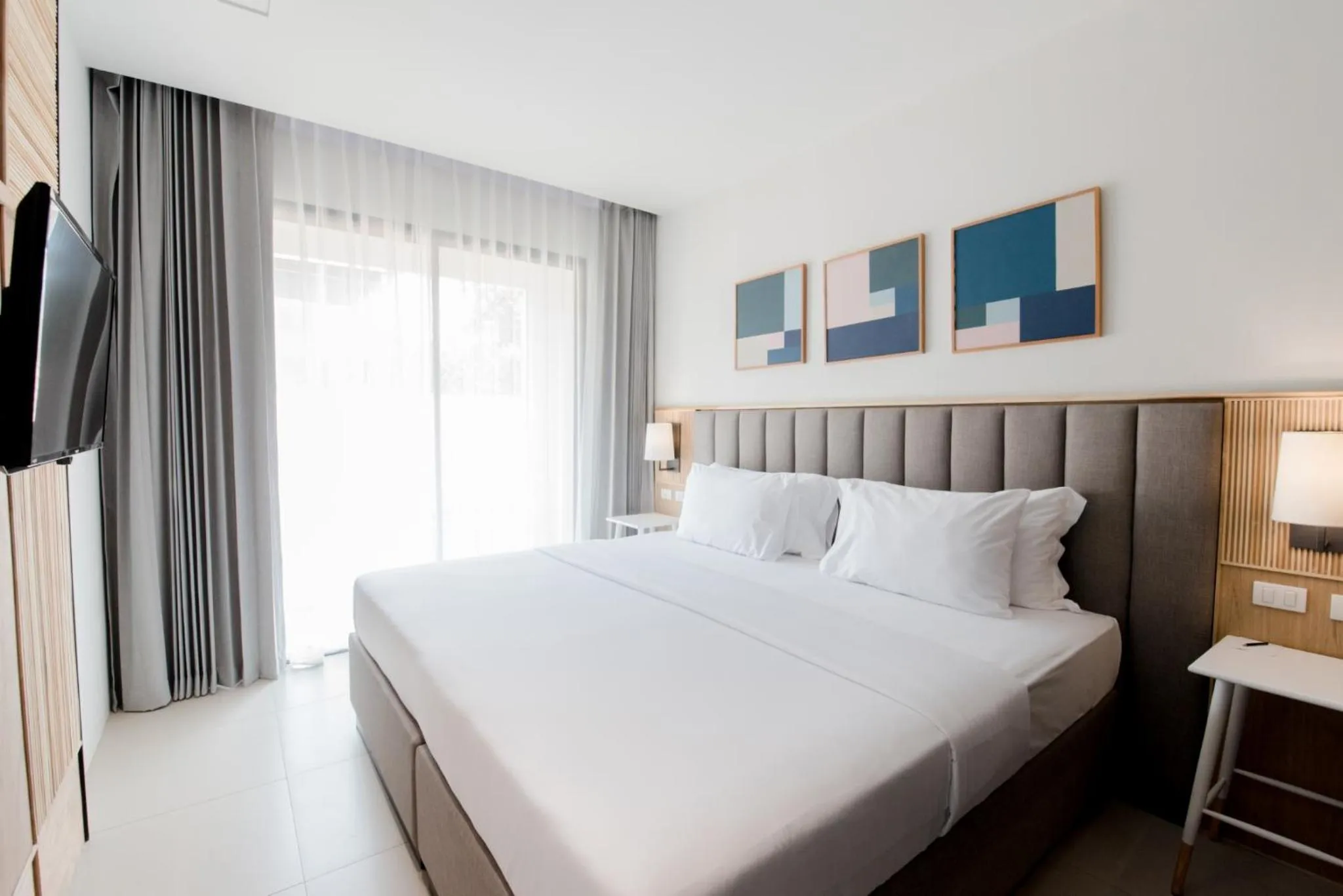 Artsy Deluxe Room in Sugar Marina Hotel - ART - Karon Beach