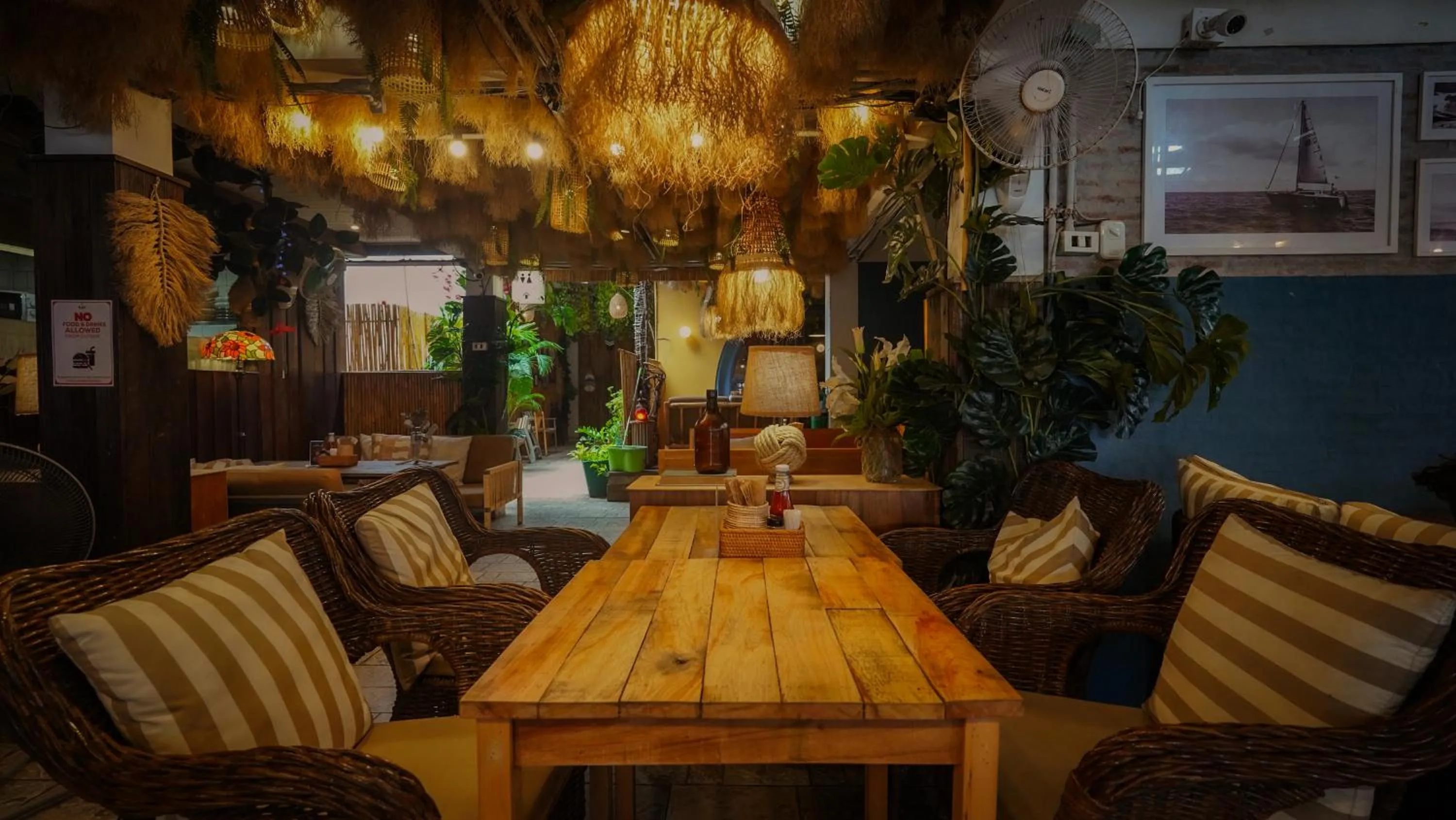 Restaurant/places to eat in Sugar Marina Hotel - ART - Karon Beach