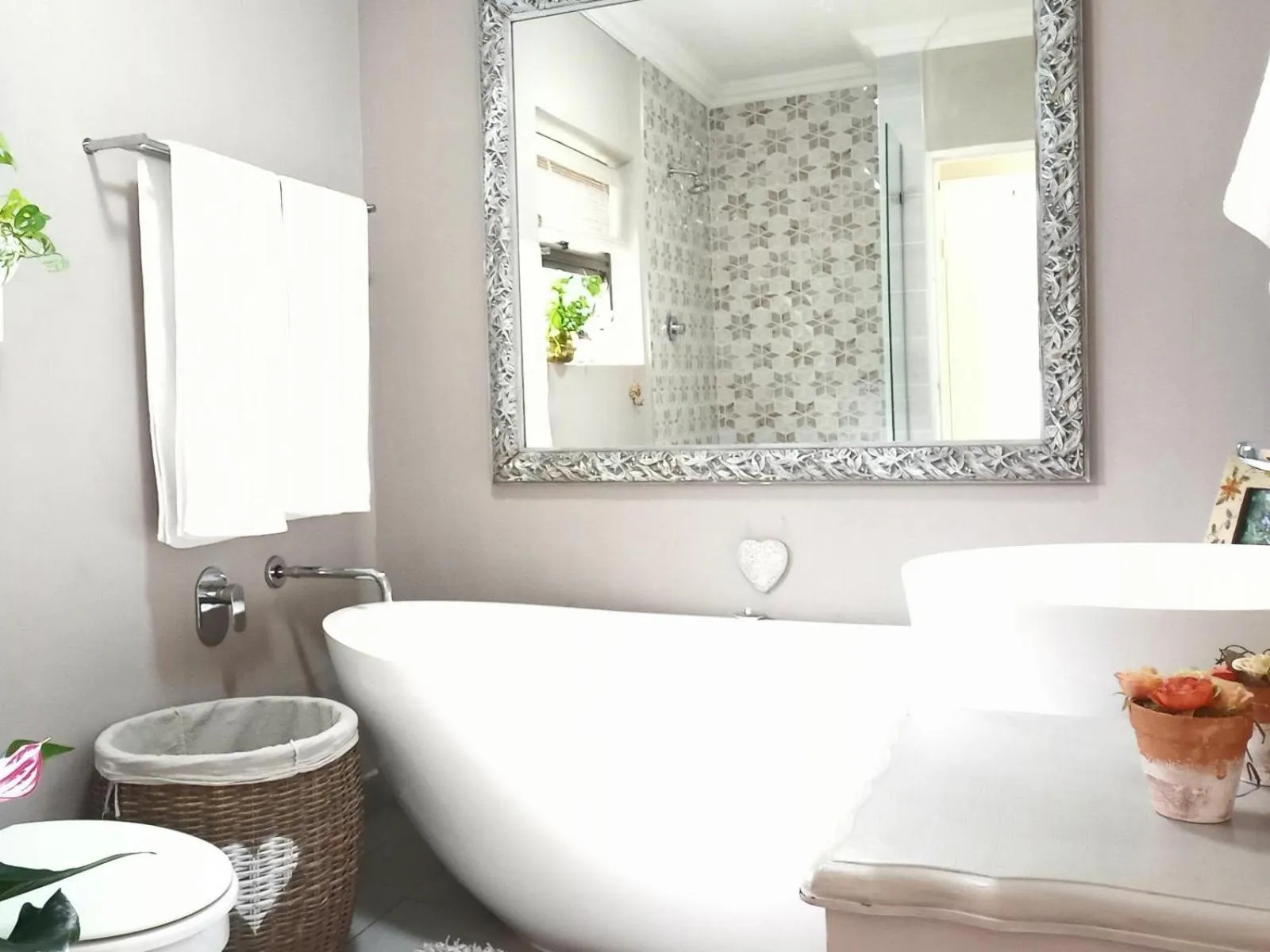 Decorative detail in Villa Roc Guesthouse - Solar Power