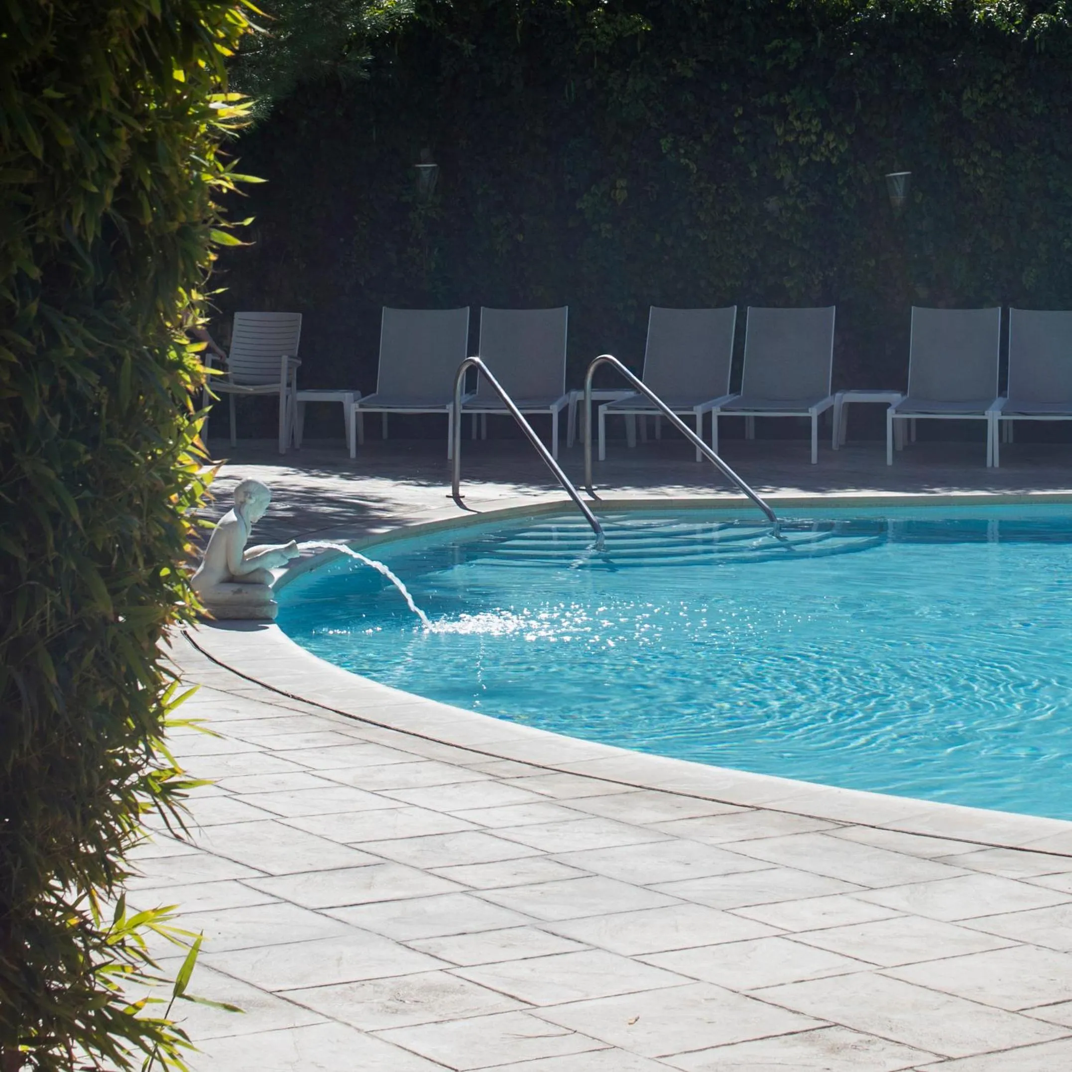 Swimming pool in Hotel Balneario Prats