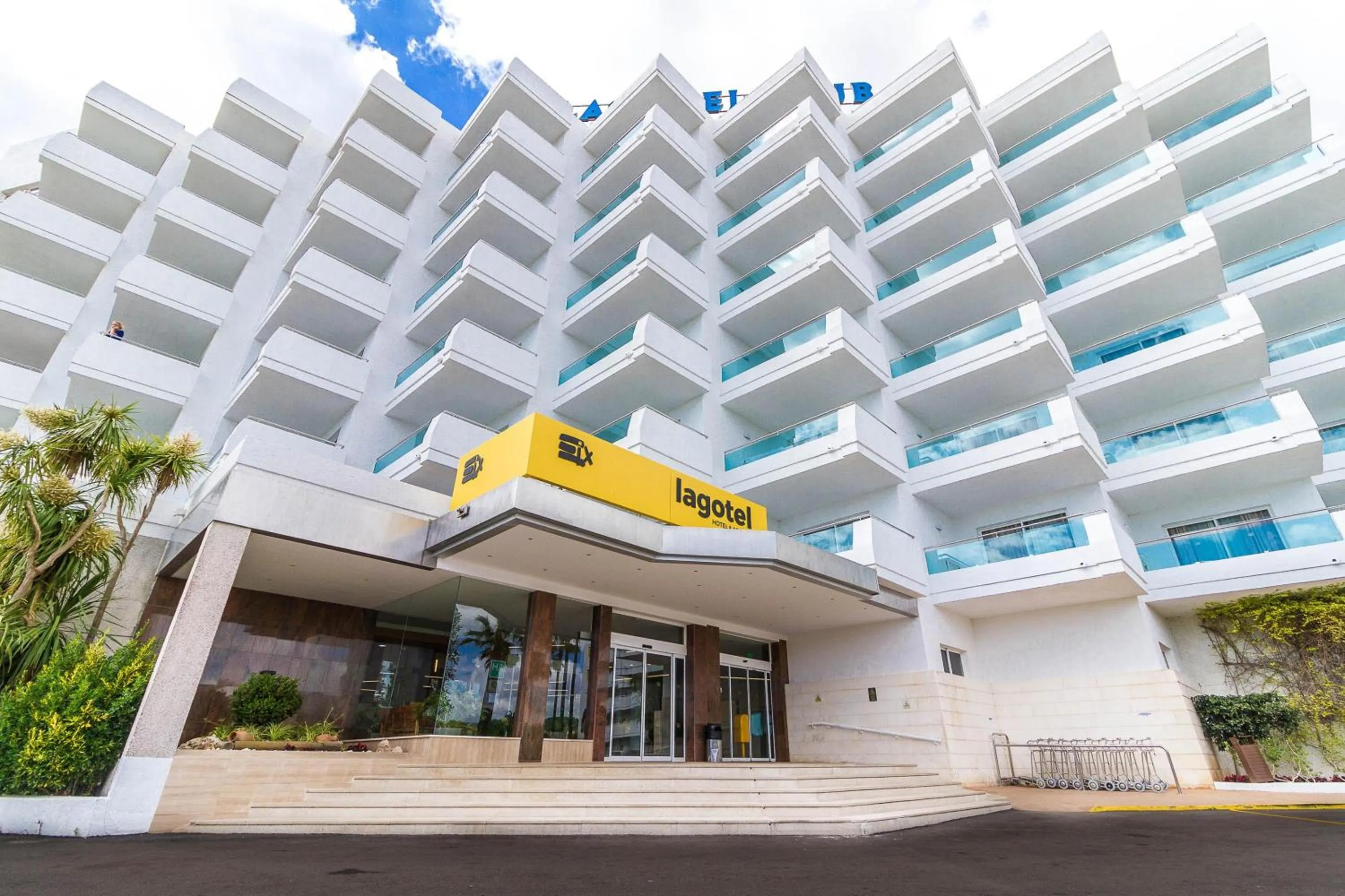 Property building in Eix Lagotel Holiday Resort