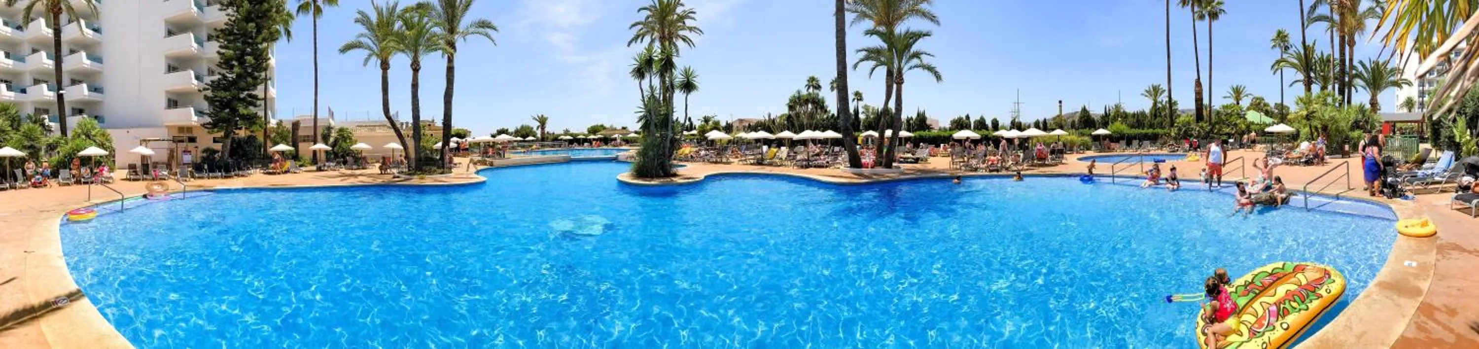 Swimming pool in Eix Lagotel Holiday Resort