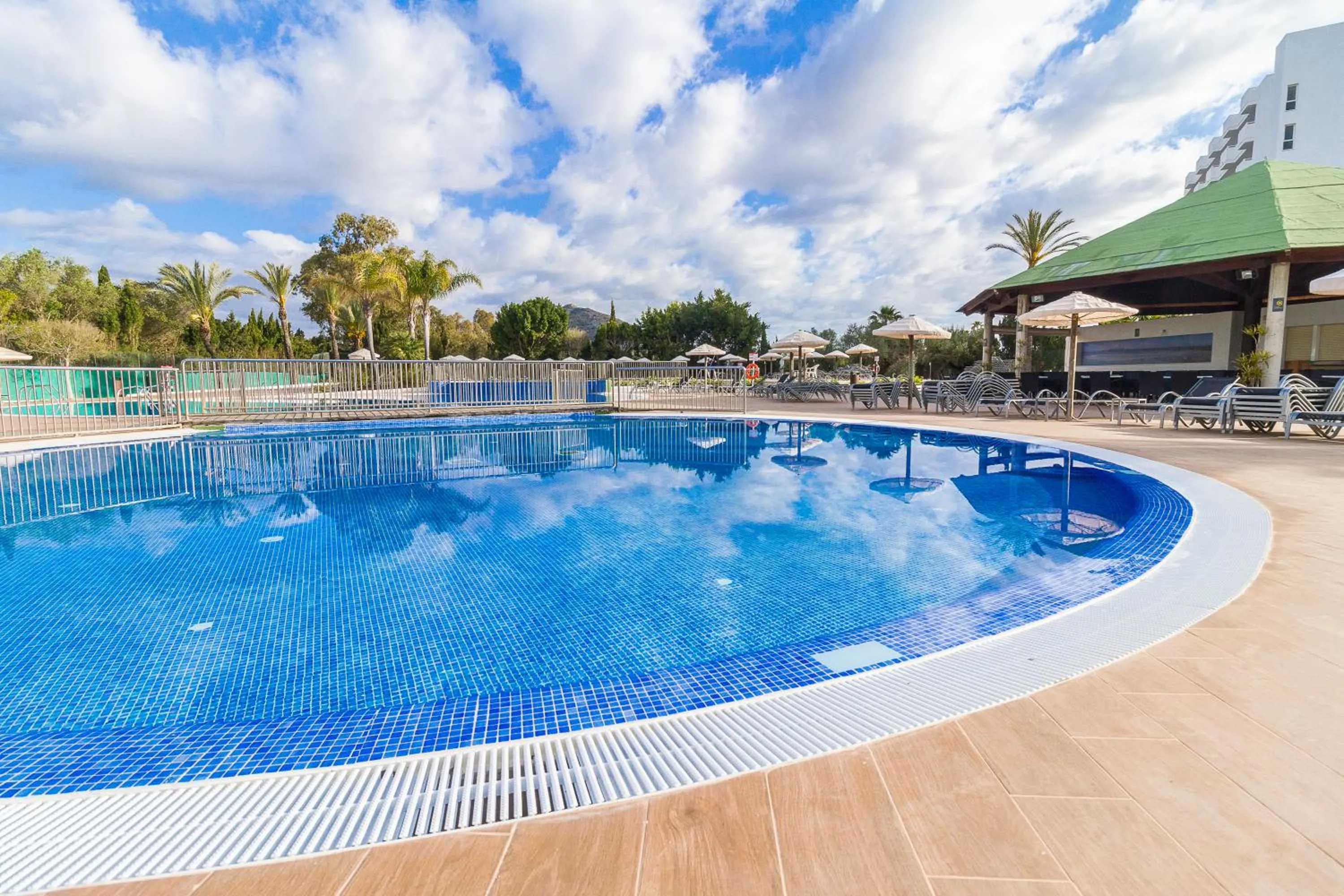 Swimming pool in Eix Lagotel Holiday Resort