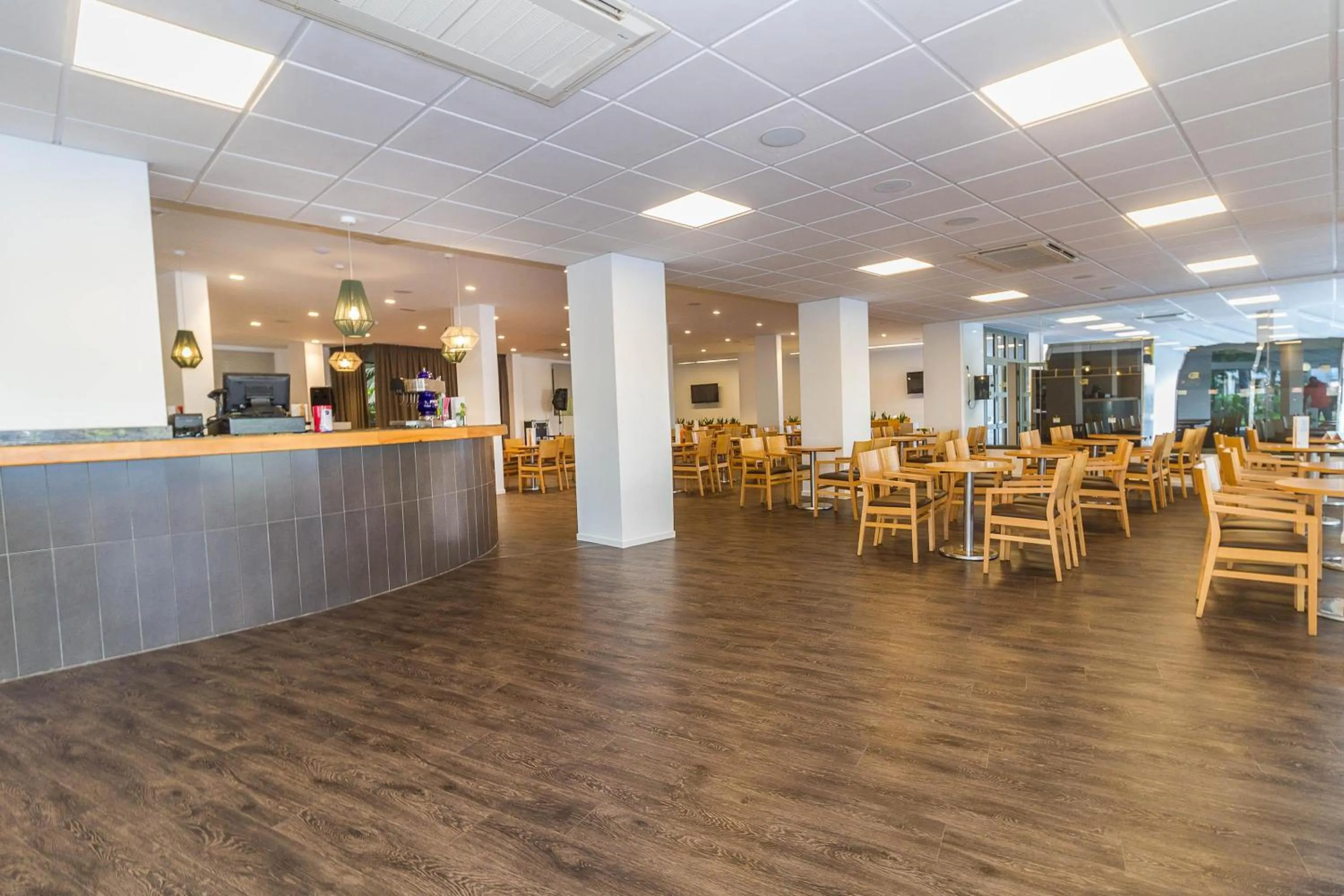 Lounge or bar in Eix Lagotel Holiday Resort