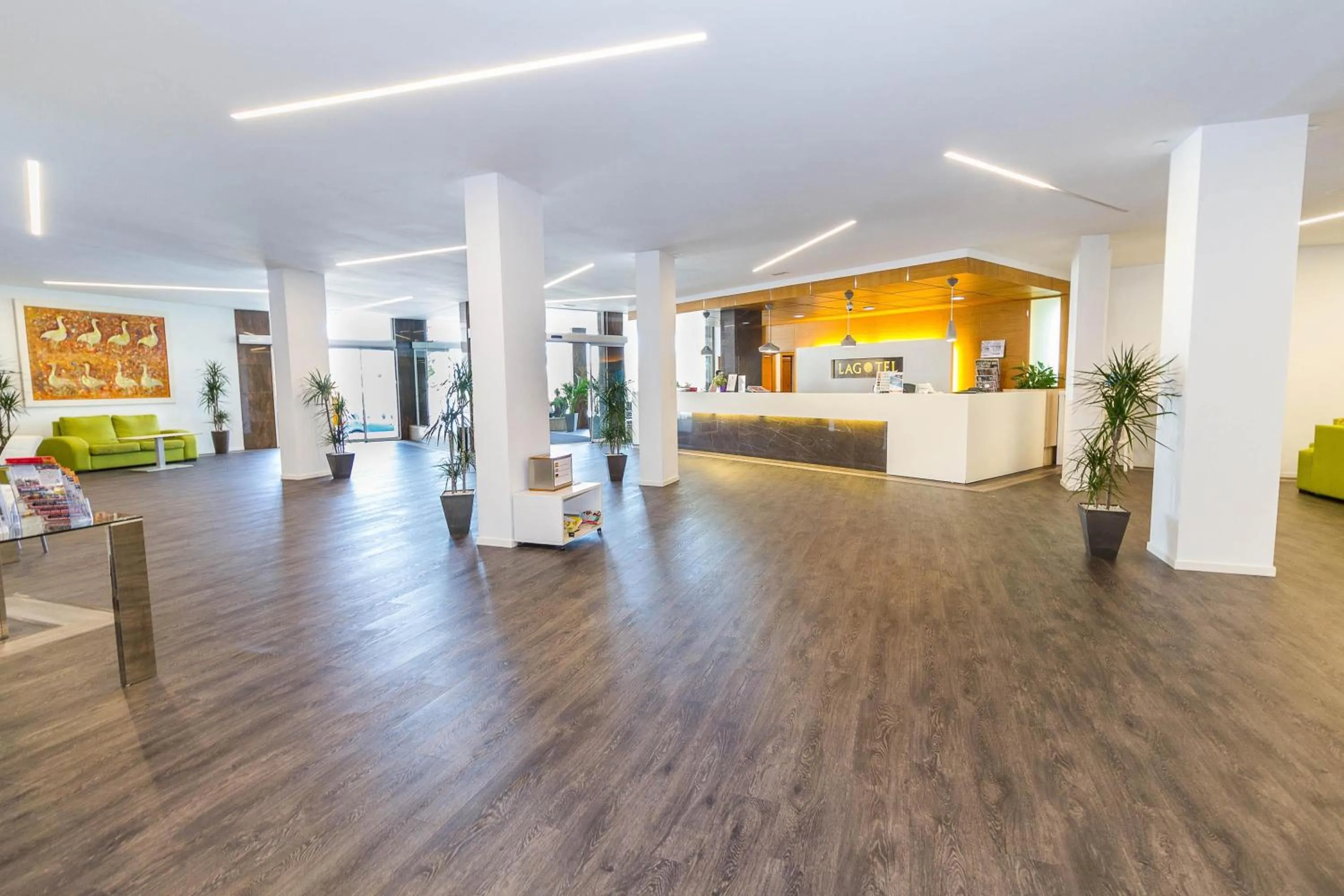 Lobby or reception in Eix Lagotel Holiday Resort