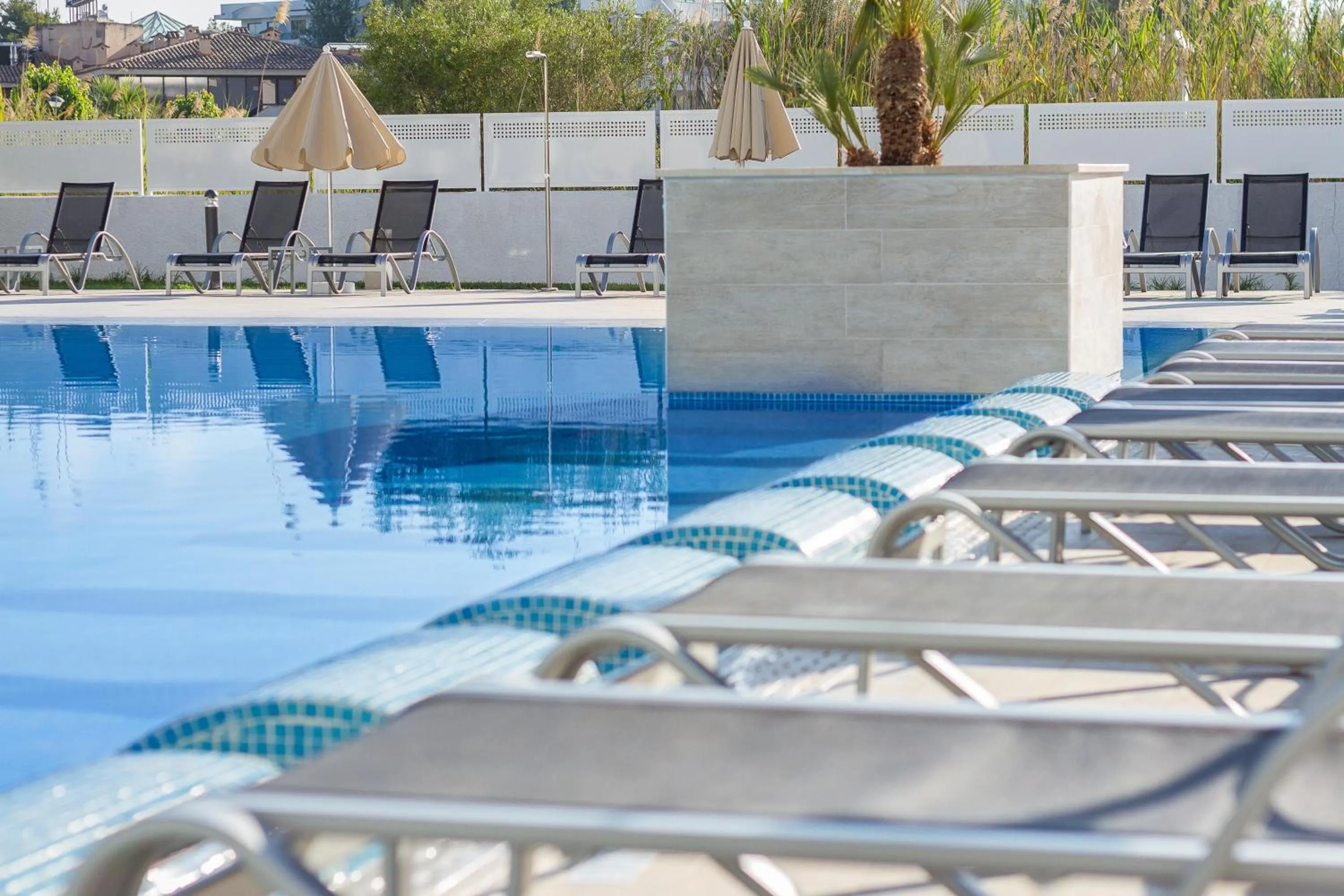 Swimming pool in Eix Lagotel Holiday Resort