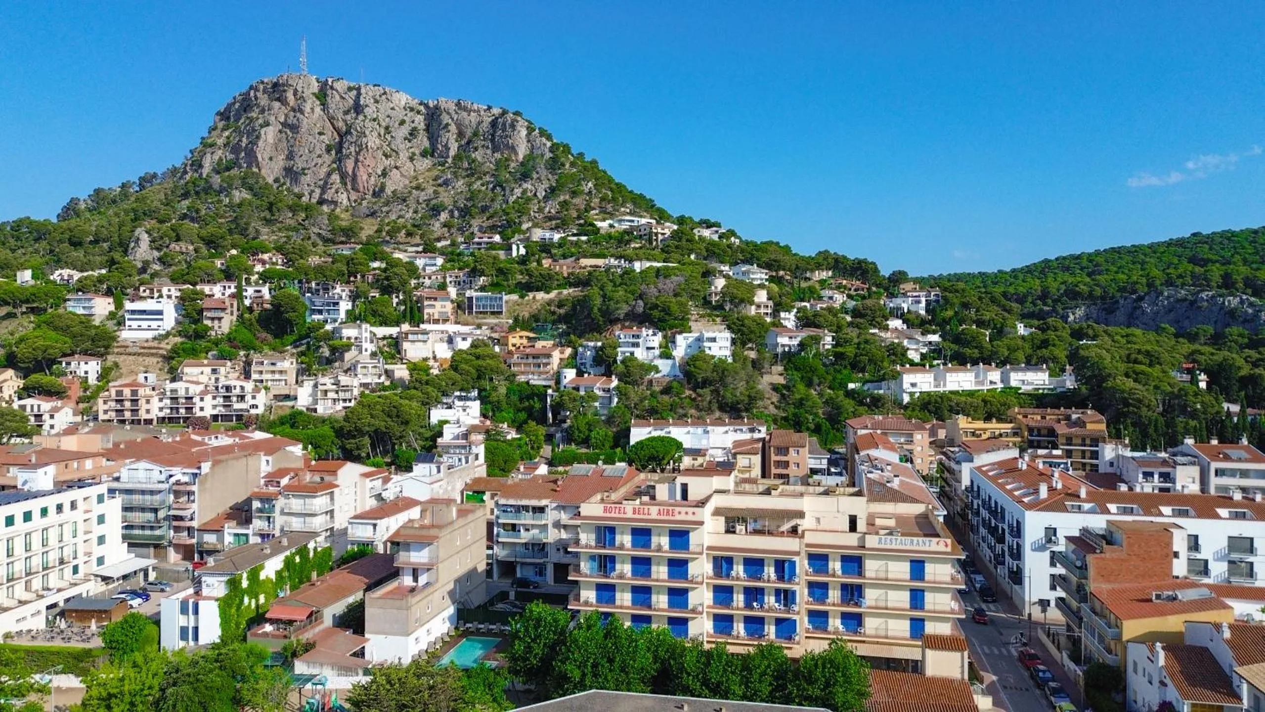 Property building in Hotel Bell Aire