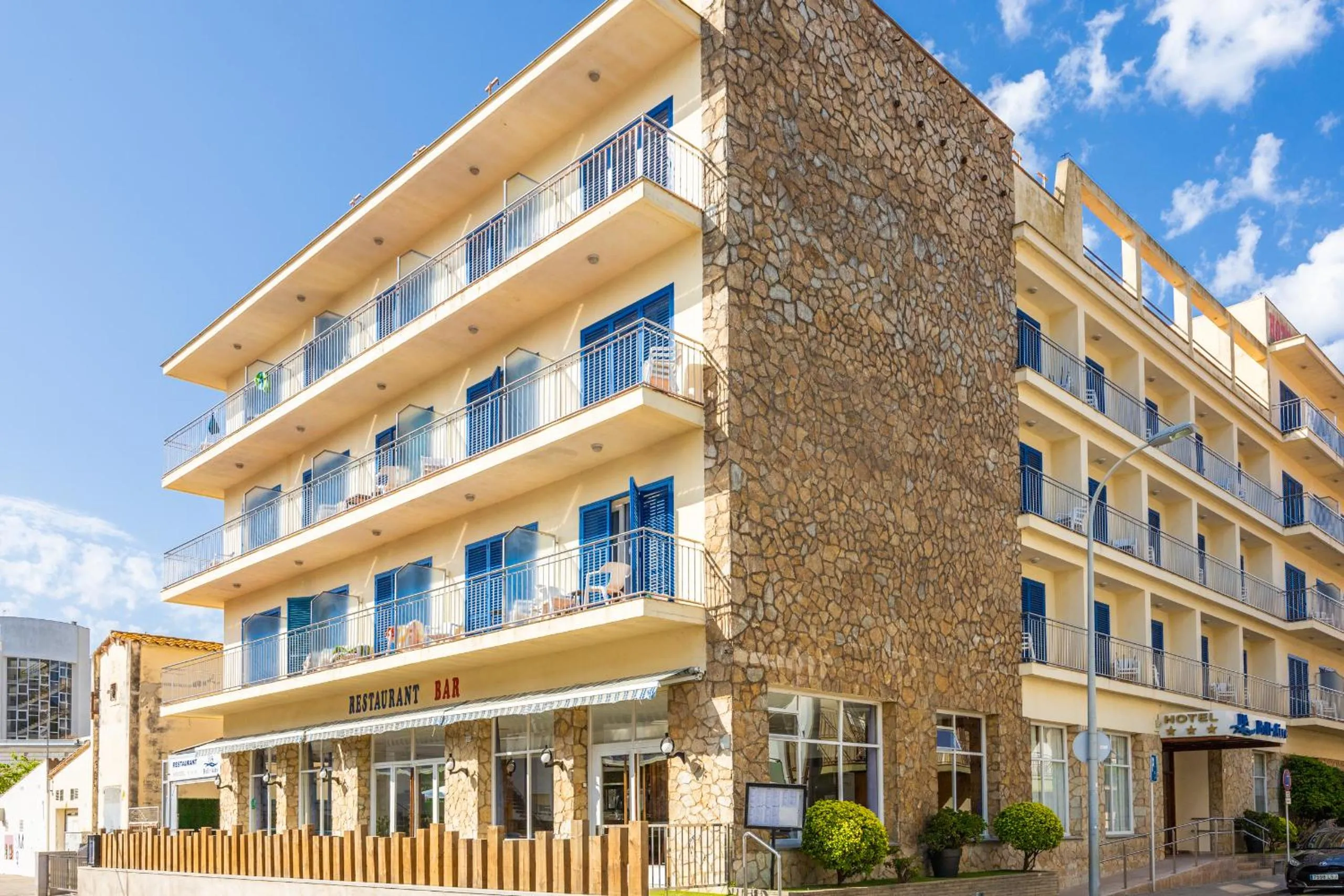 Property building in Hotel Bell Aire