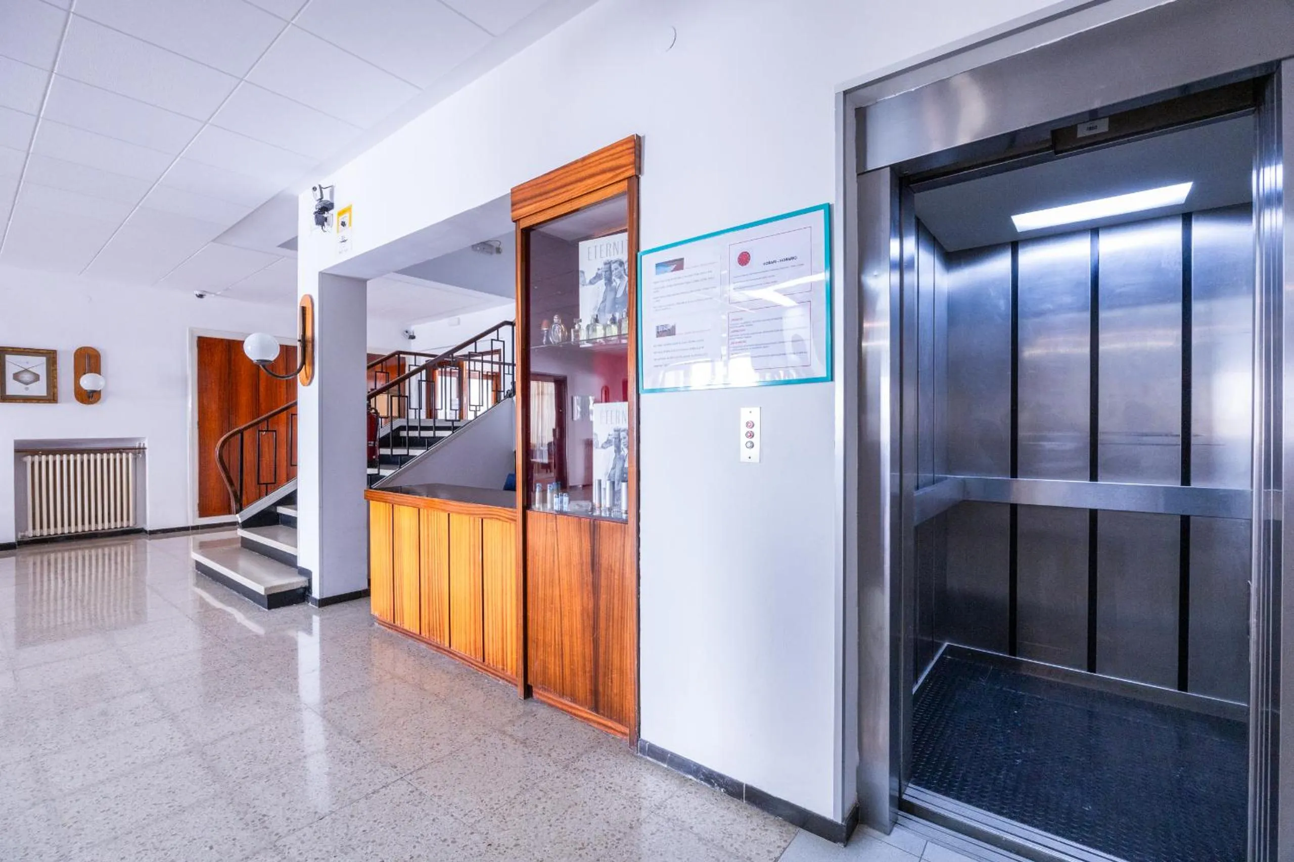 elevator in Hotel Bell Aire