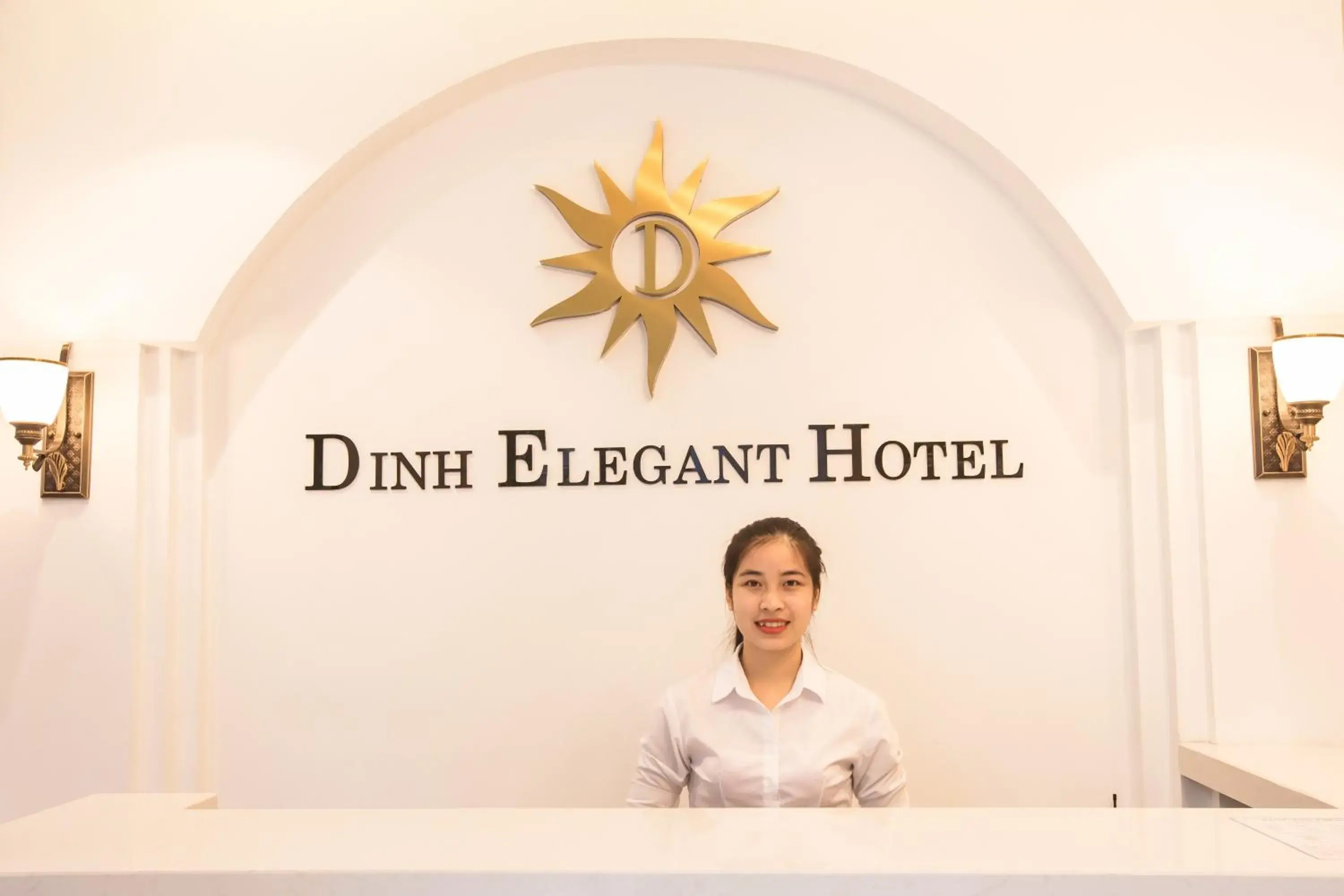 Staff in Dinh Elegant Hanoi Hotel Staff in Dinh Elegant Hanoi Hotel