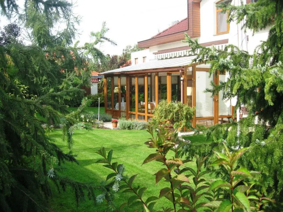 Restaurant/places to eat in Pension U Labe