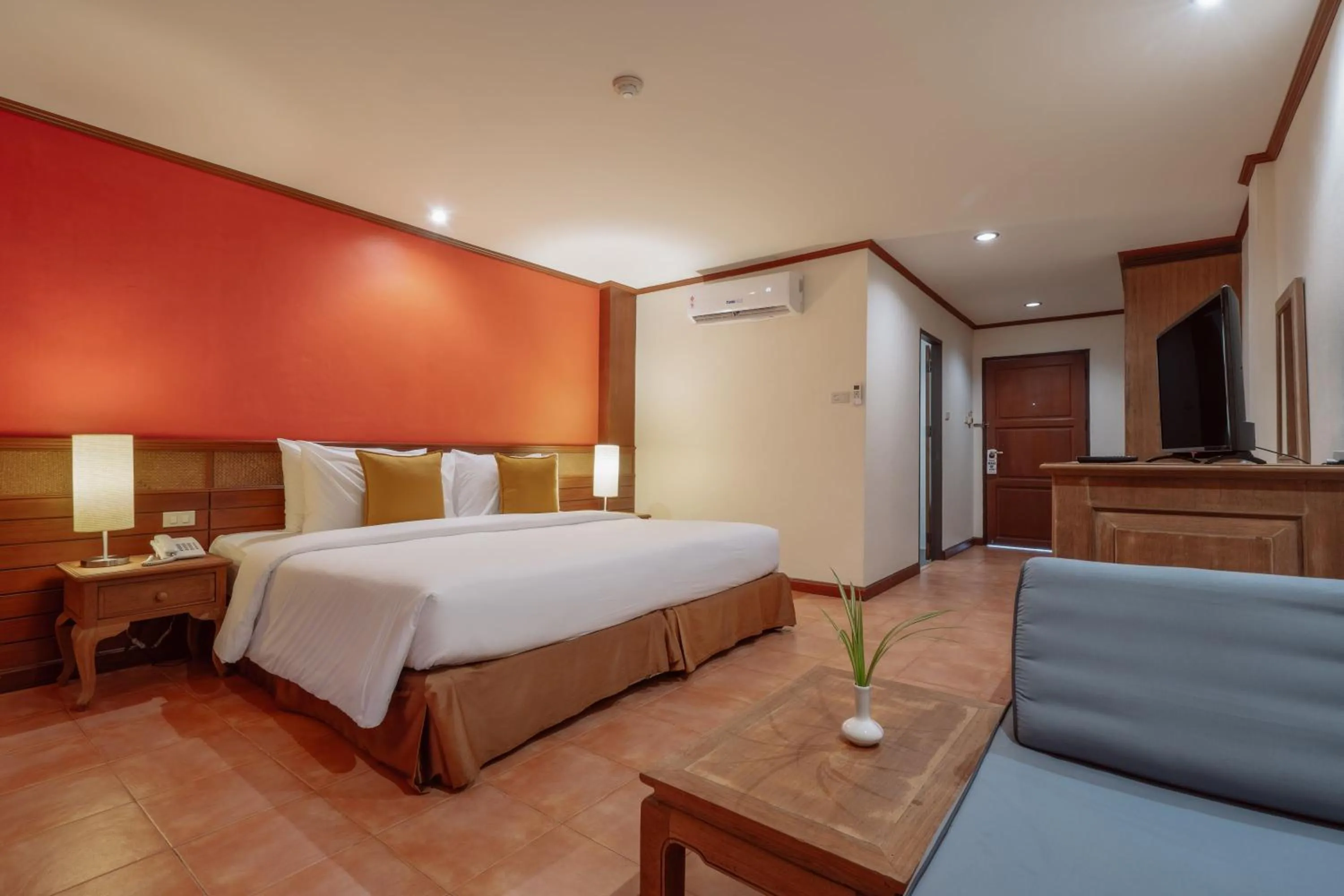 furniture, Bed in Ma Doo Bua Stay - SHA Extra Plus