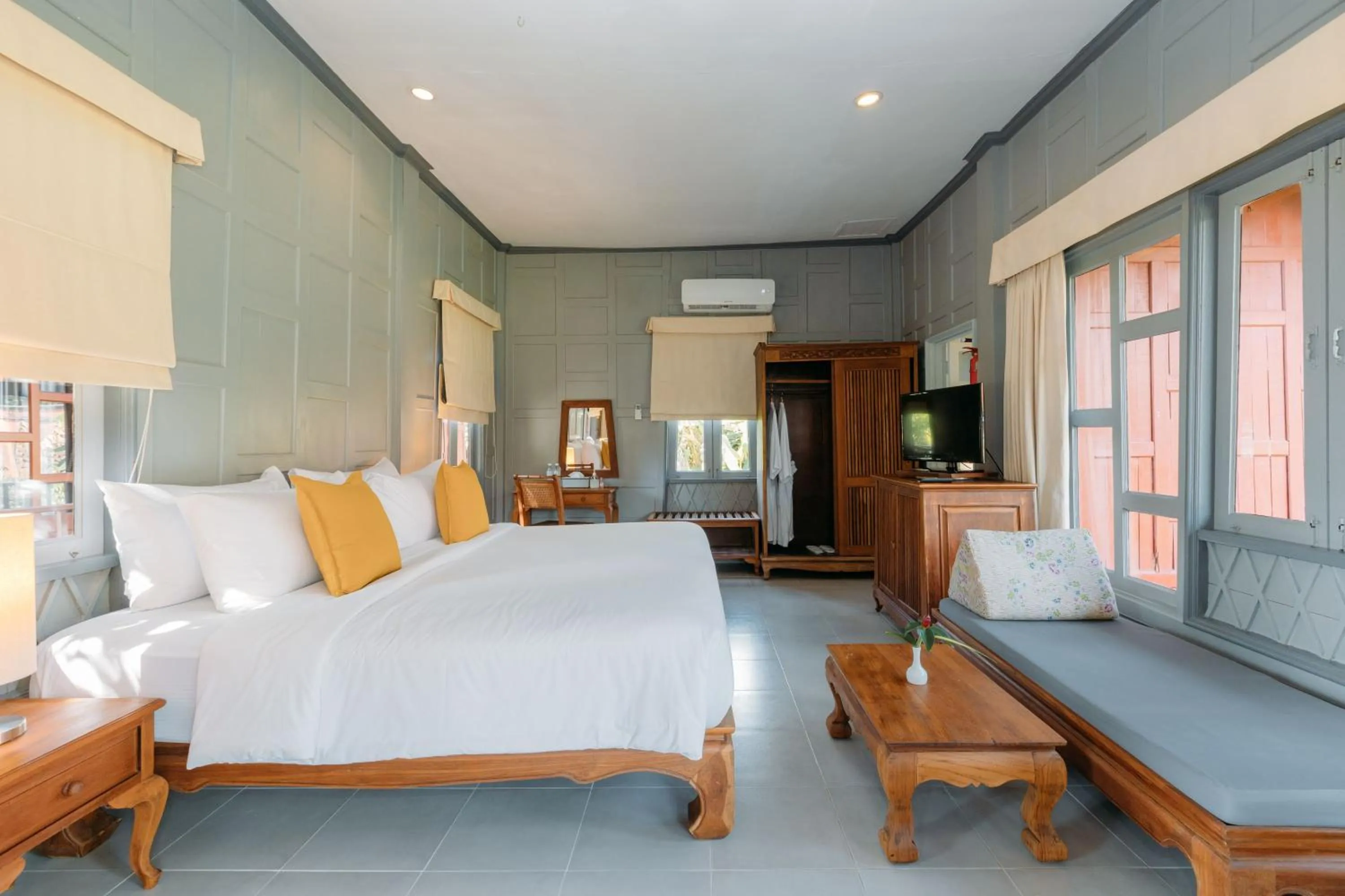 Decorative detail, Bed in Ma Doo Bua Stay - SHA Extra Plus