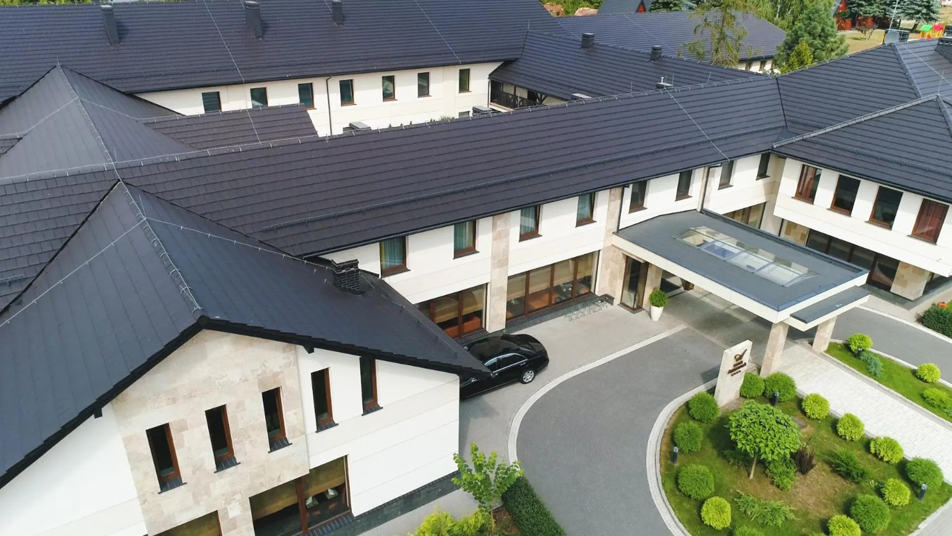 Facade/entrance in Hotel Amazonka Conference and Spa