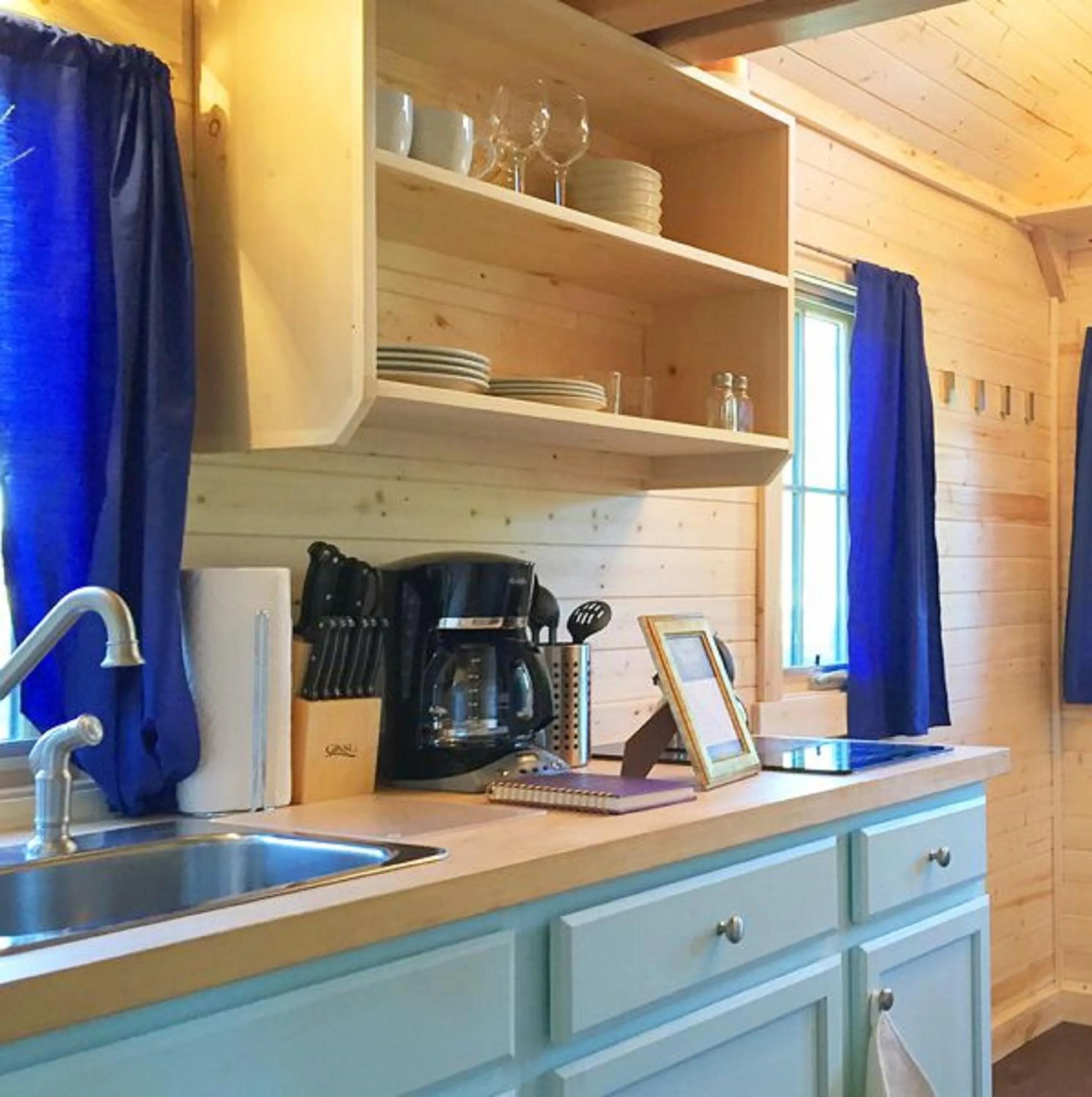 Leavenworth Camping Resort Tiny House Belle