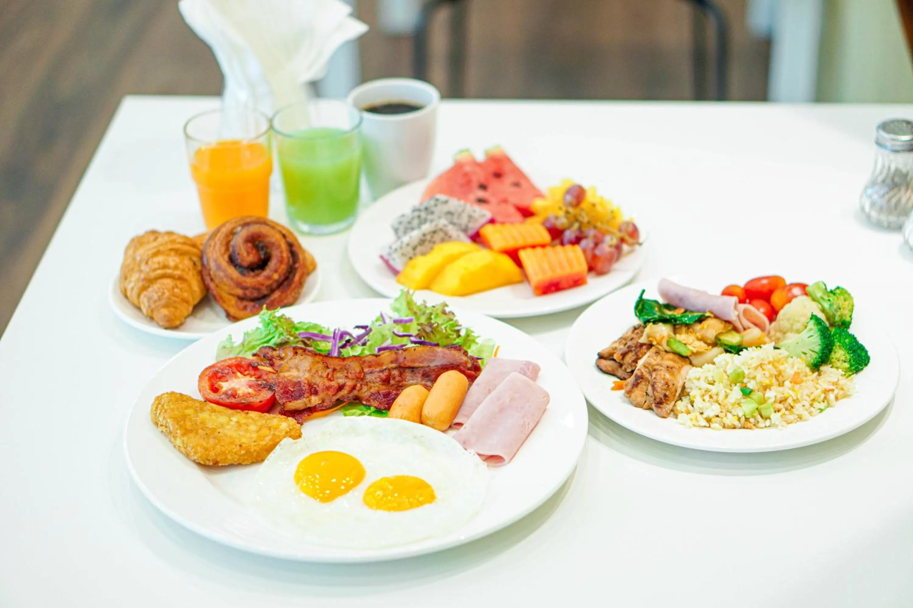 Buffet breakfast in Somerset Park Suanplu Bangkok