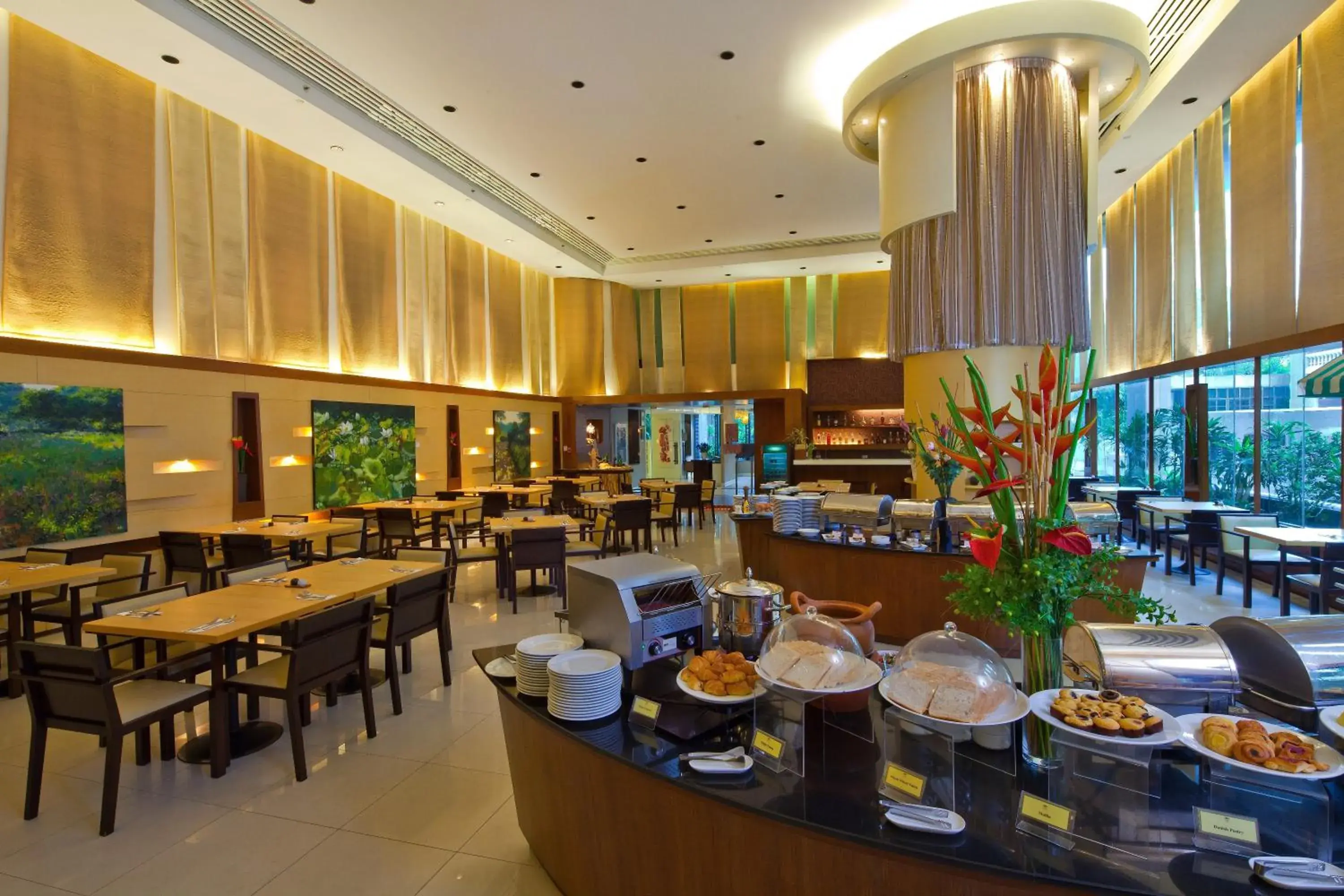 Restaurant/places to eat in Somerset Park Suanplu Bangkok Restaurant/places to eat in Somerset Park Suanplu Bangkok