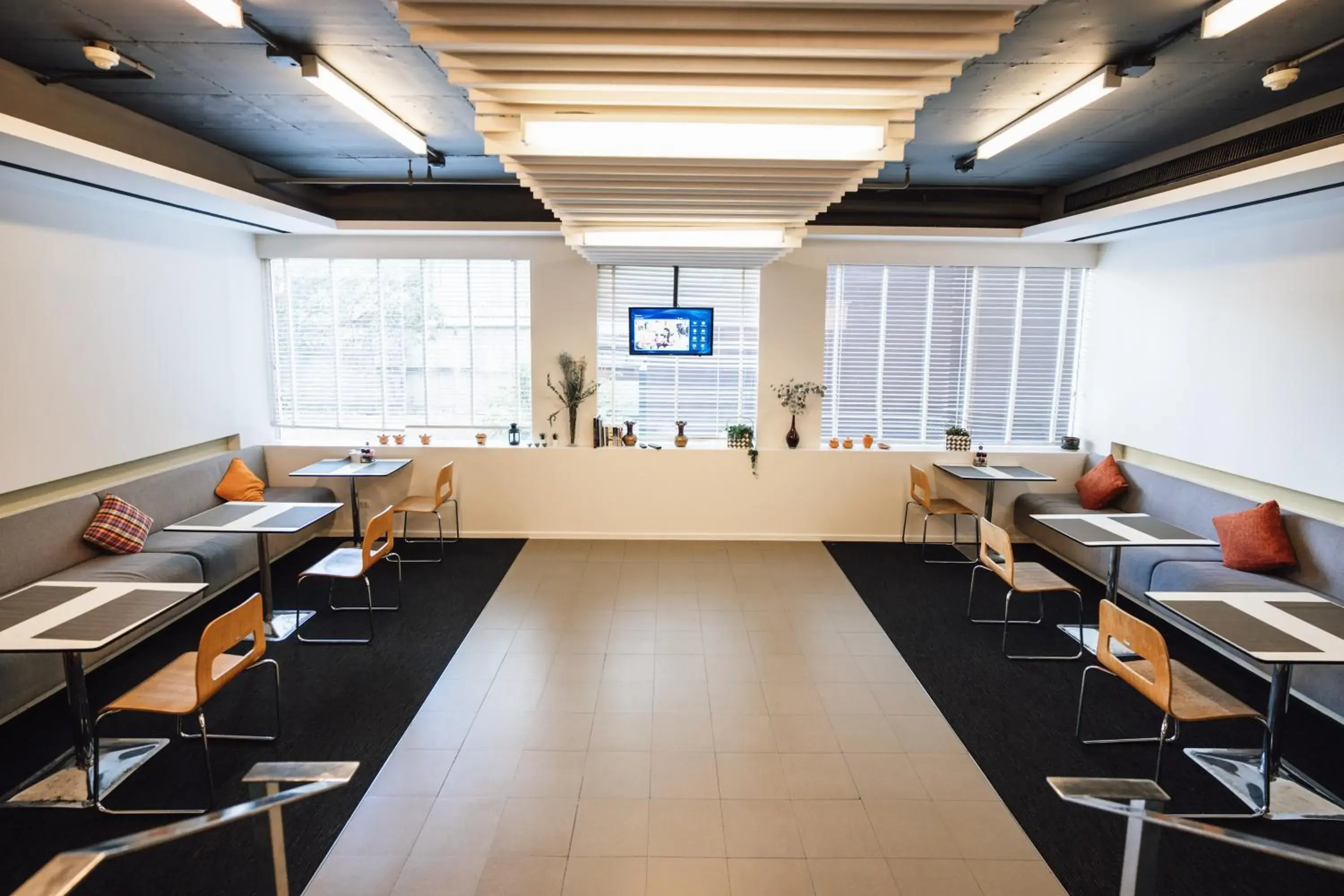 Restaurant/places to eat in Citadines Sukhumvit 16 Bangkok Restaurant/places to eat in Citadines Sukhumvit 16 Bangkok