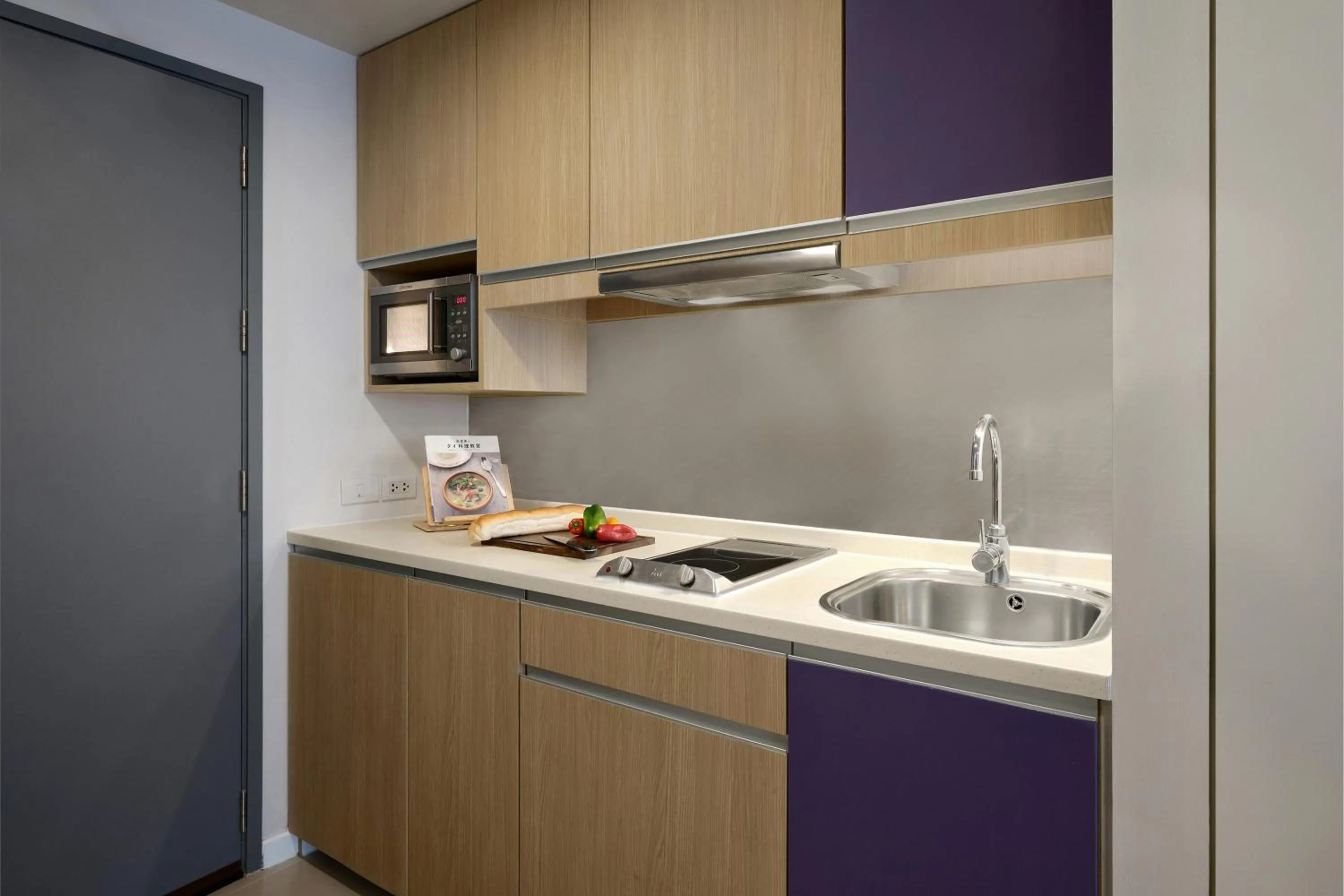 Kitchen or kitchenette in Citadines Sukhumvit 16 Bangkok