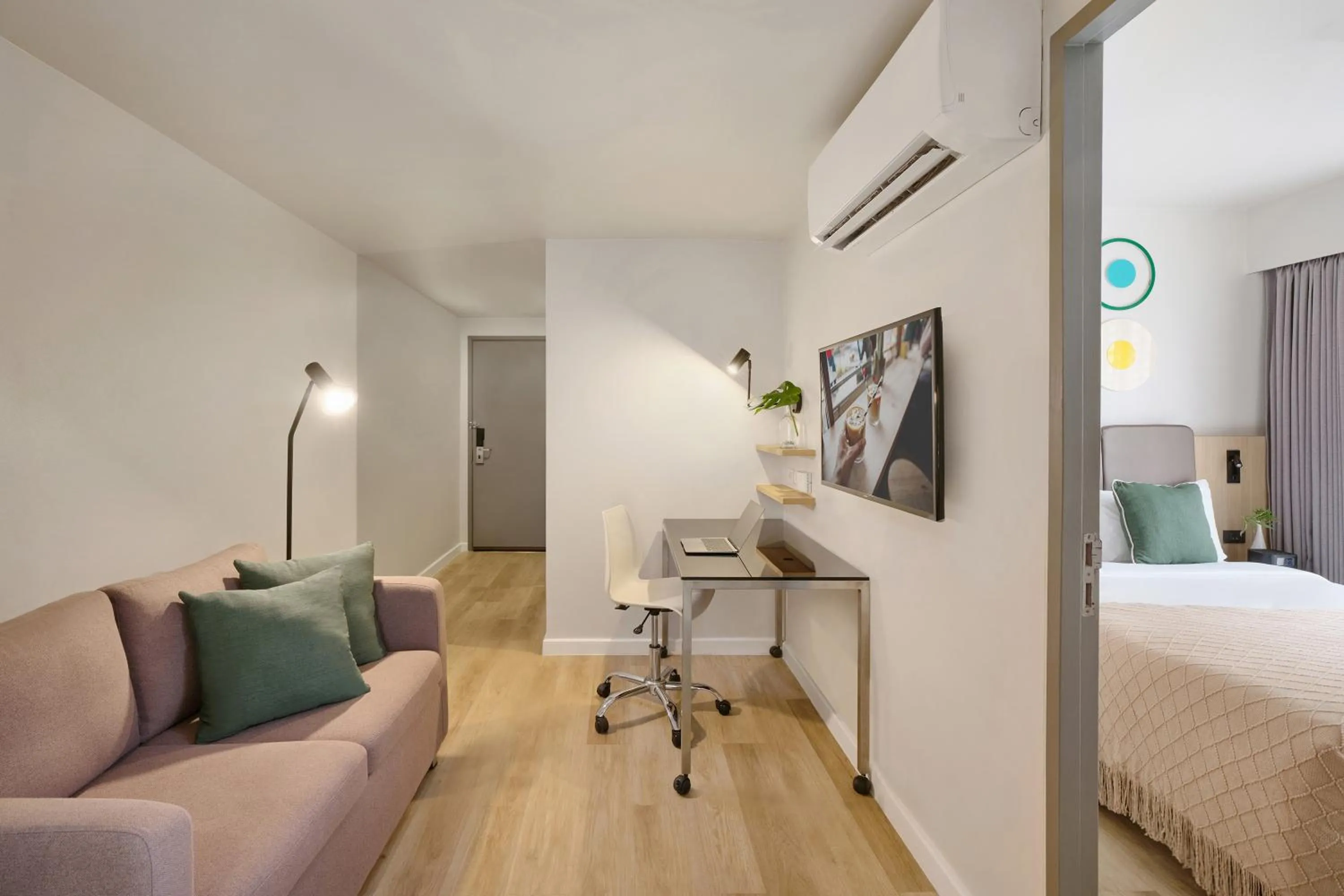 Living room, Bed in Citadines Sukhumvit 16 Bangkok