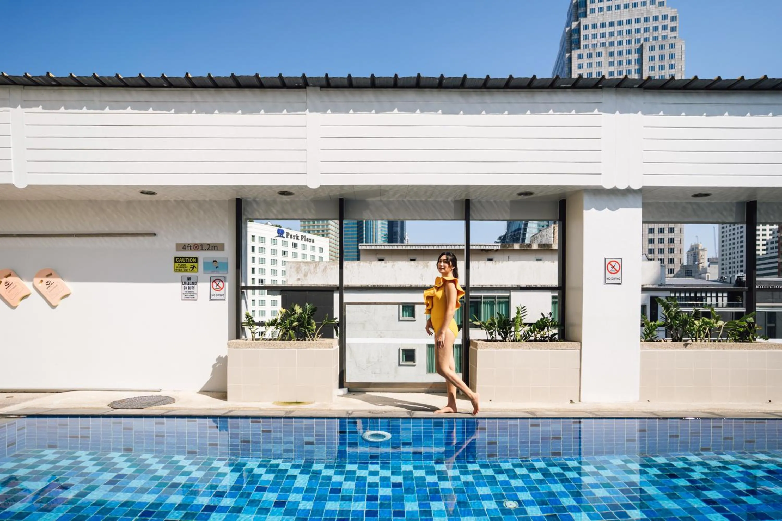Swimming pool in Citadines Sukhumvit 16 Bangkok