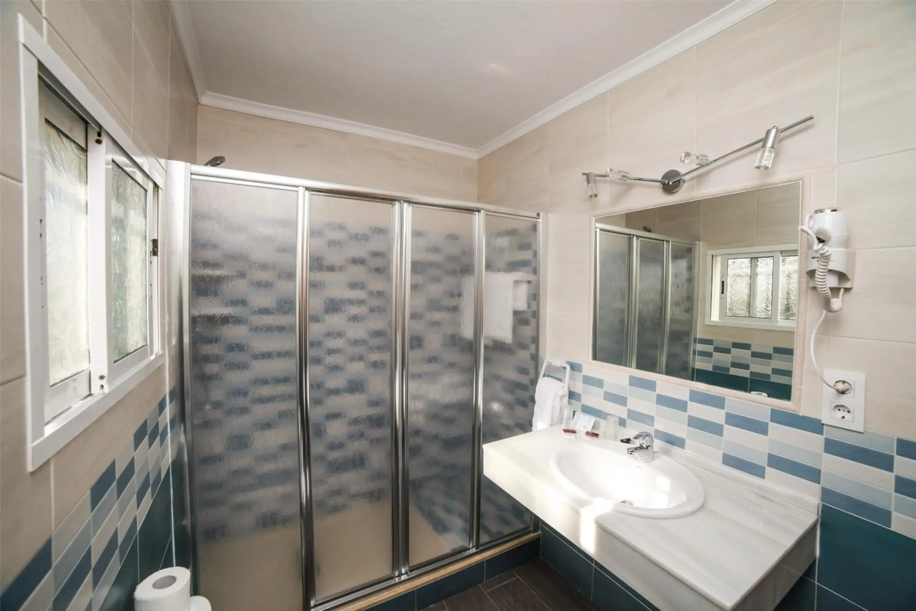 Deluxe Double Room with Terrace in El Levante Deluxe Double Room with Terrace in El Levante