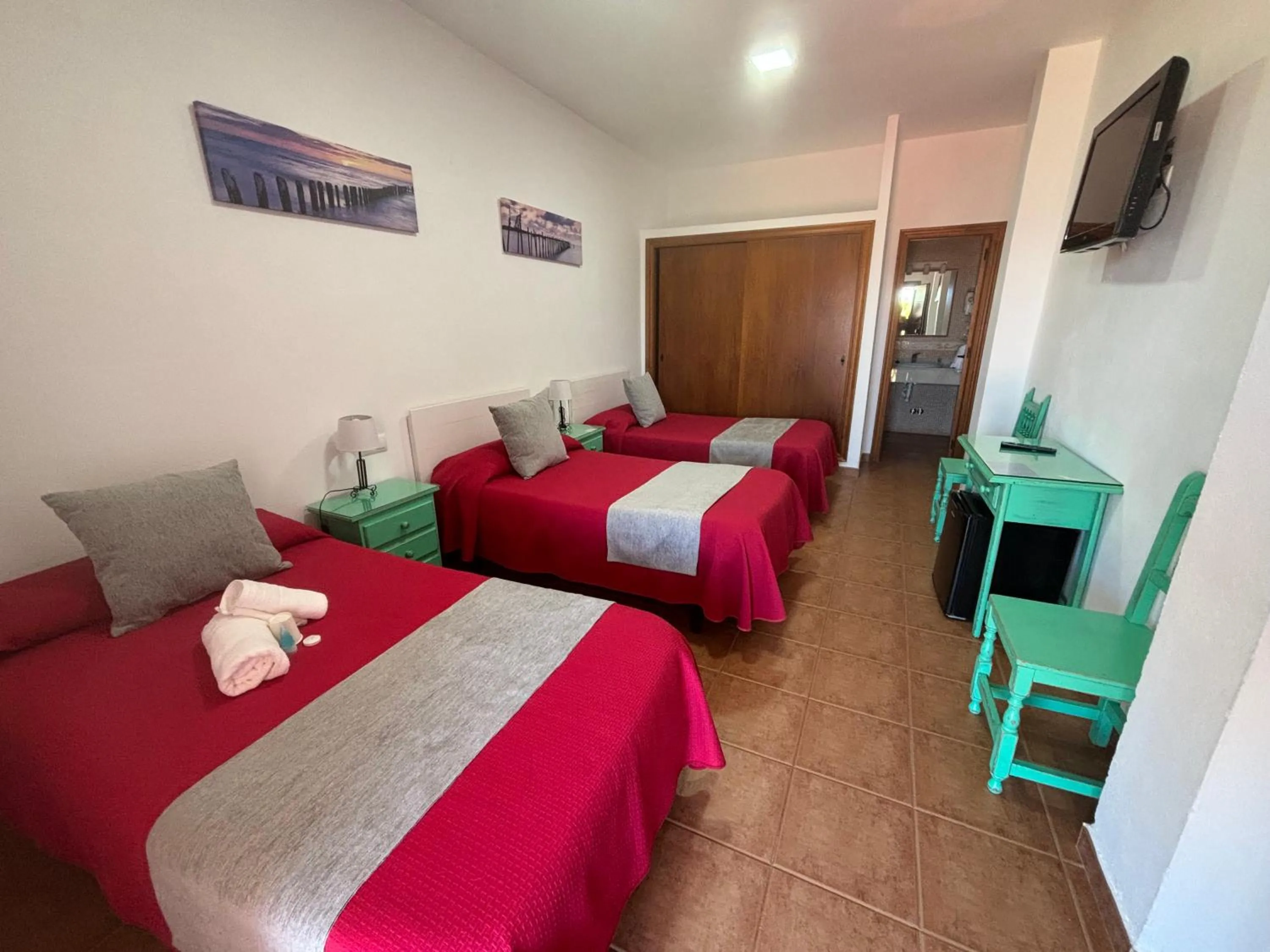 Triple Room without Terrace in El Levante