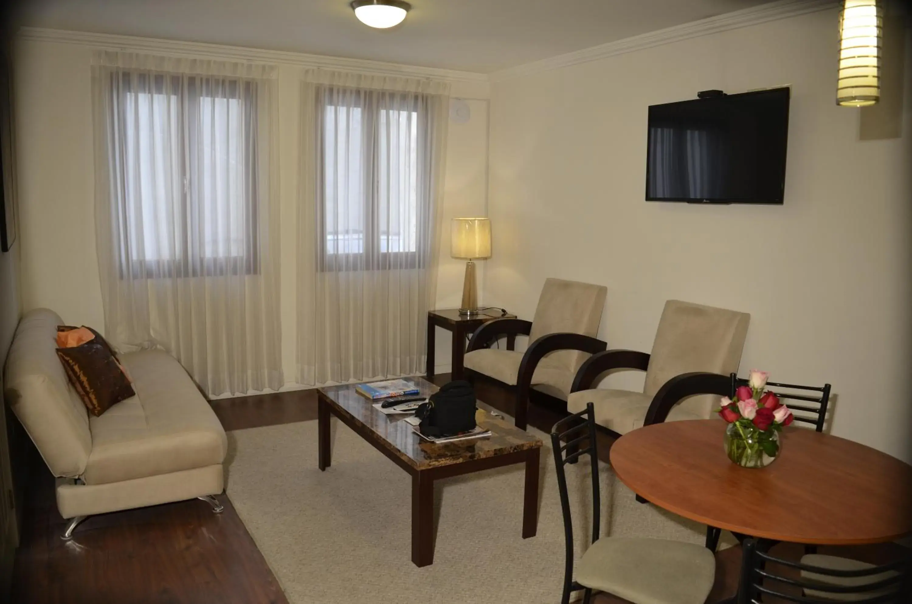 Two-Bedroom Apartment in Hotel Real Audiencia Two-Bedroom Apartment in Hotel Real Audiencia